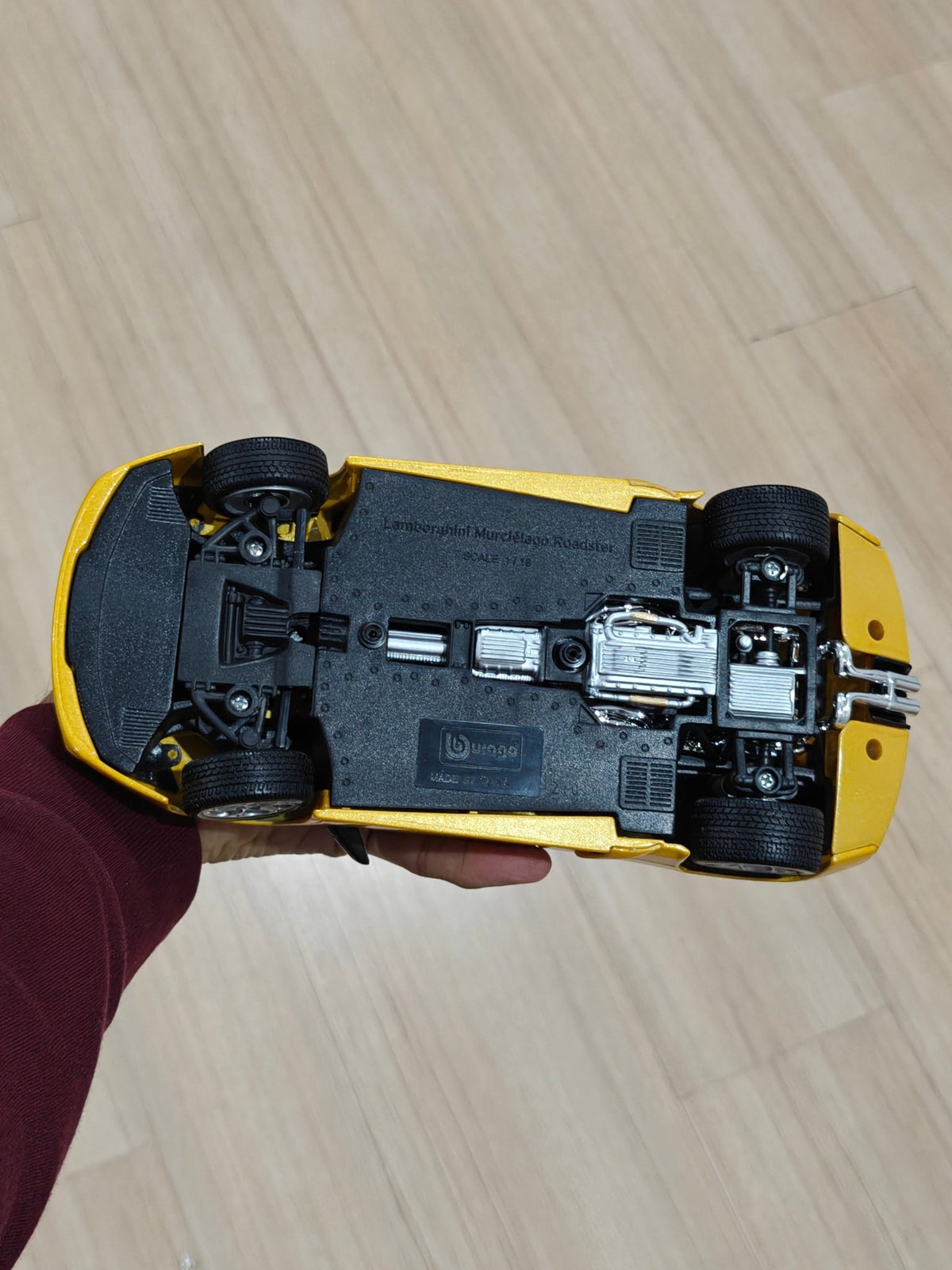 1:18 Bburago Lamborghini Murcielago Roadster - Yellow Color (Pre - Owned) - Kinder Logs