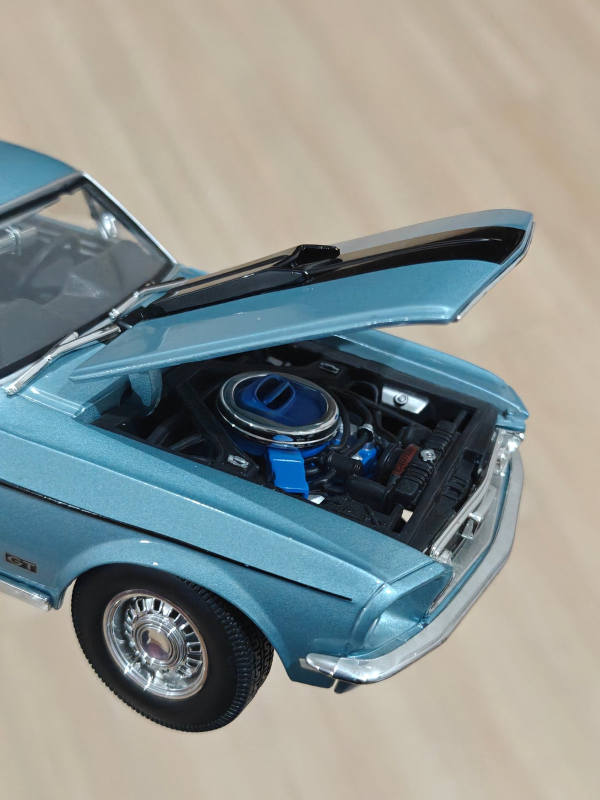 1:18 Maisto 1968 Ford Mustang GT (Pre - Owned) - Kinder Logs