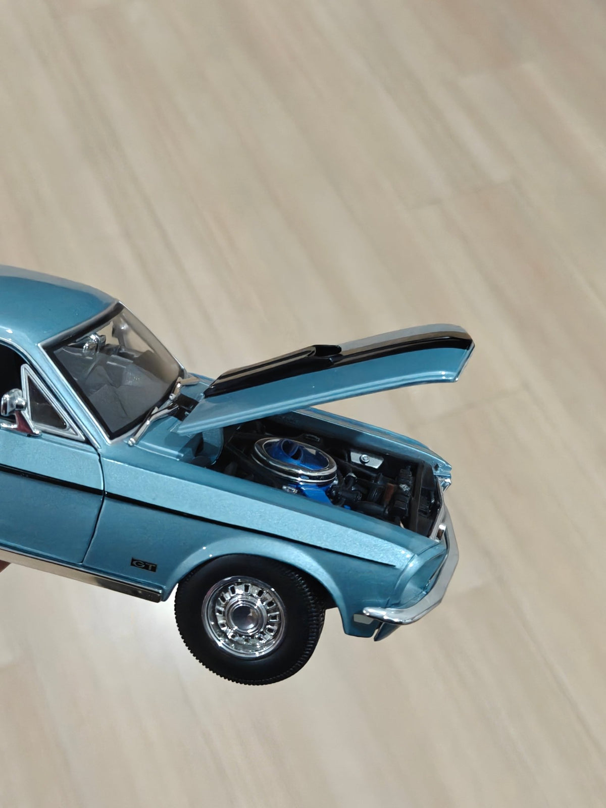 1:18 Maisto 1968 Ford Mustang GT (Pre - Owned) - Kinder Logs