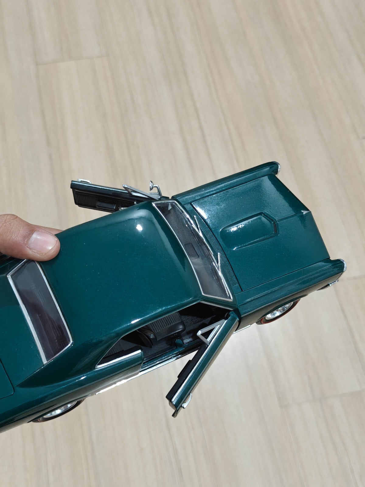 1:18 Welly 1966 Pontiac GTO (Pre - Owned) - Kinder Logs