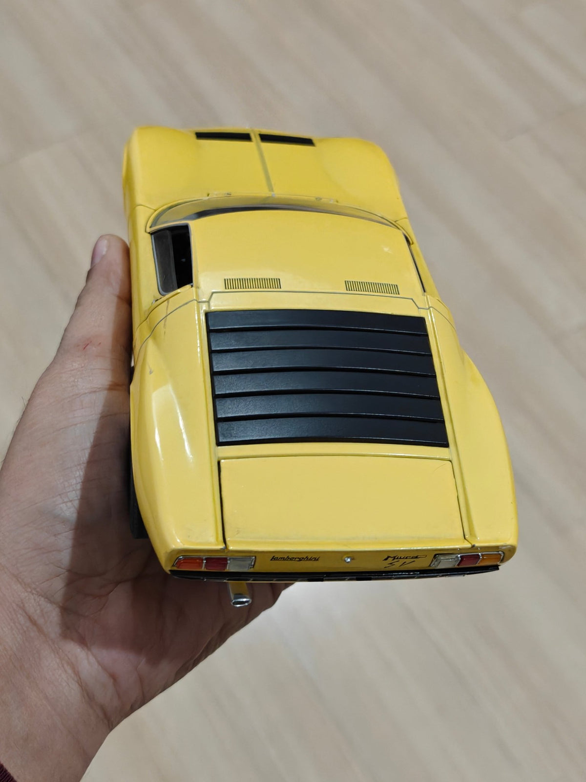 1:18 Welly Lamborghini Miura P400 SV - Yellow Color (Pre - Owned) - Kinder Logs