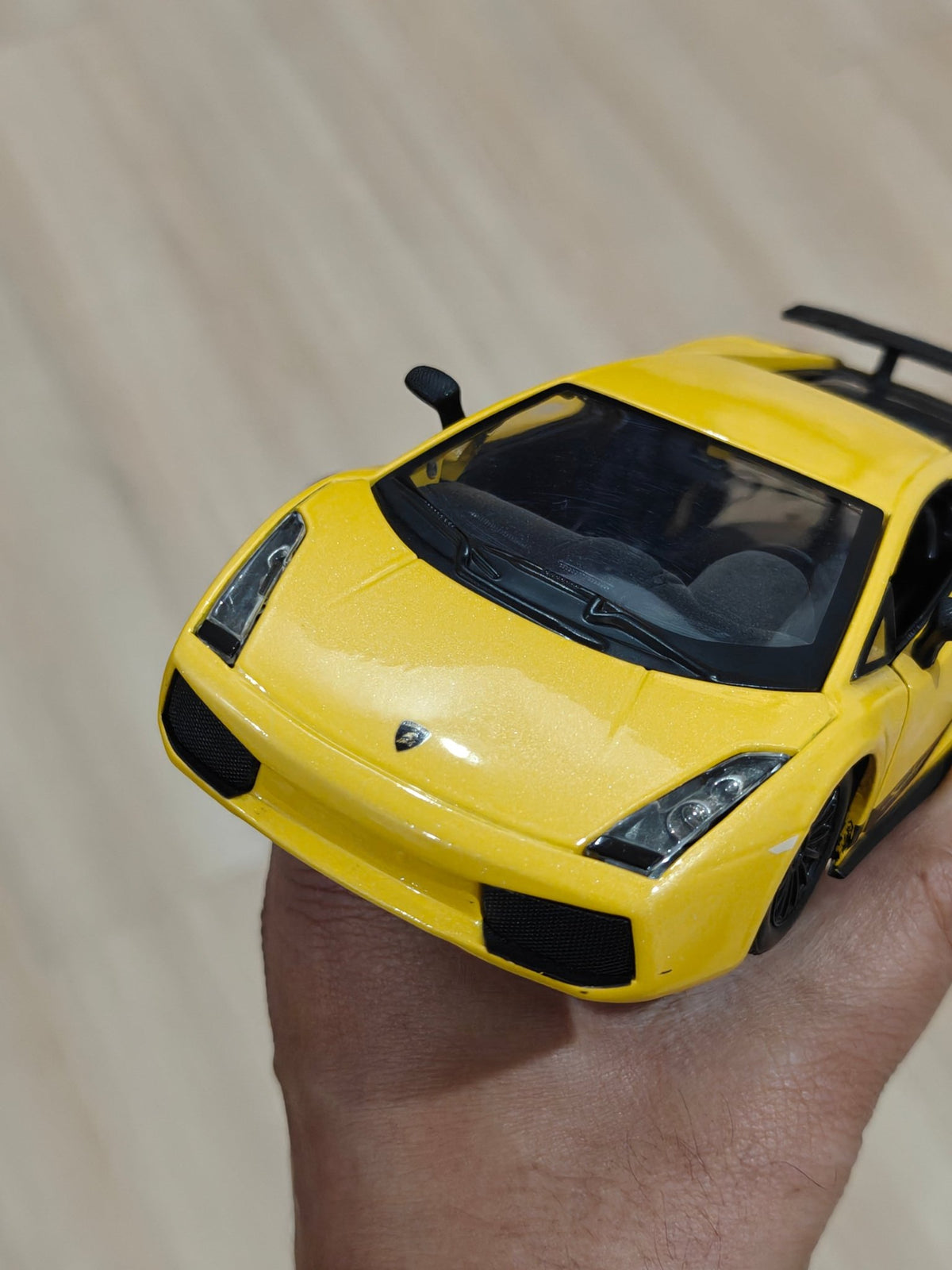 1:24 Bburago Lamborghini Gallardo Superleggera (Pre - Owned) - Kinder Logs