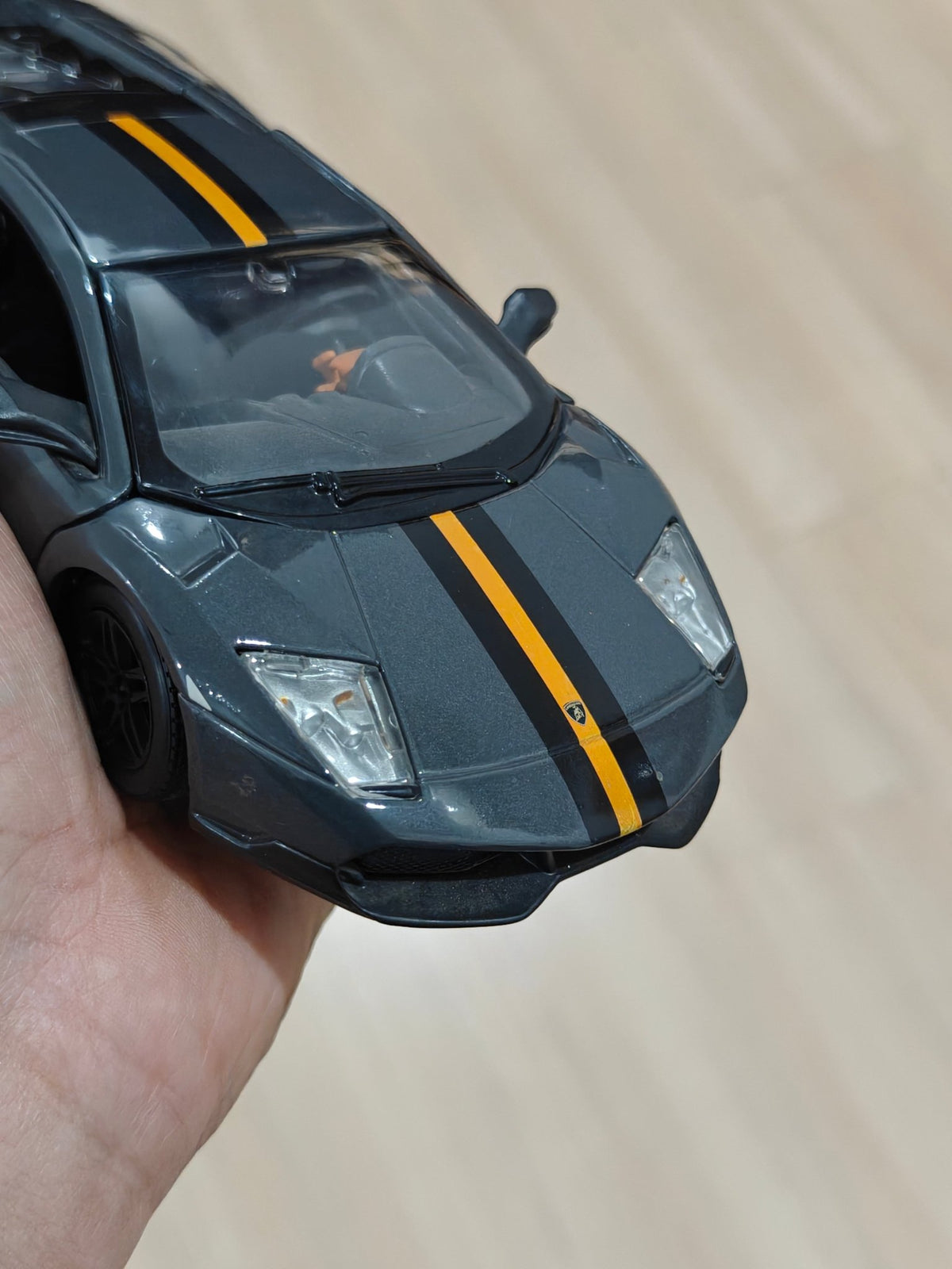 1:24 Bburago Lamborghini Murcielago LP670 - 4 SV (Pre - Owned) - Kinder Logs
