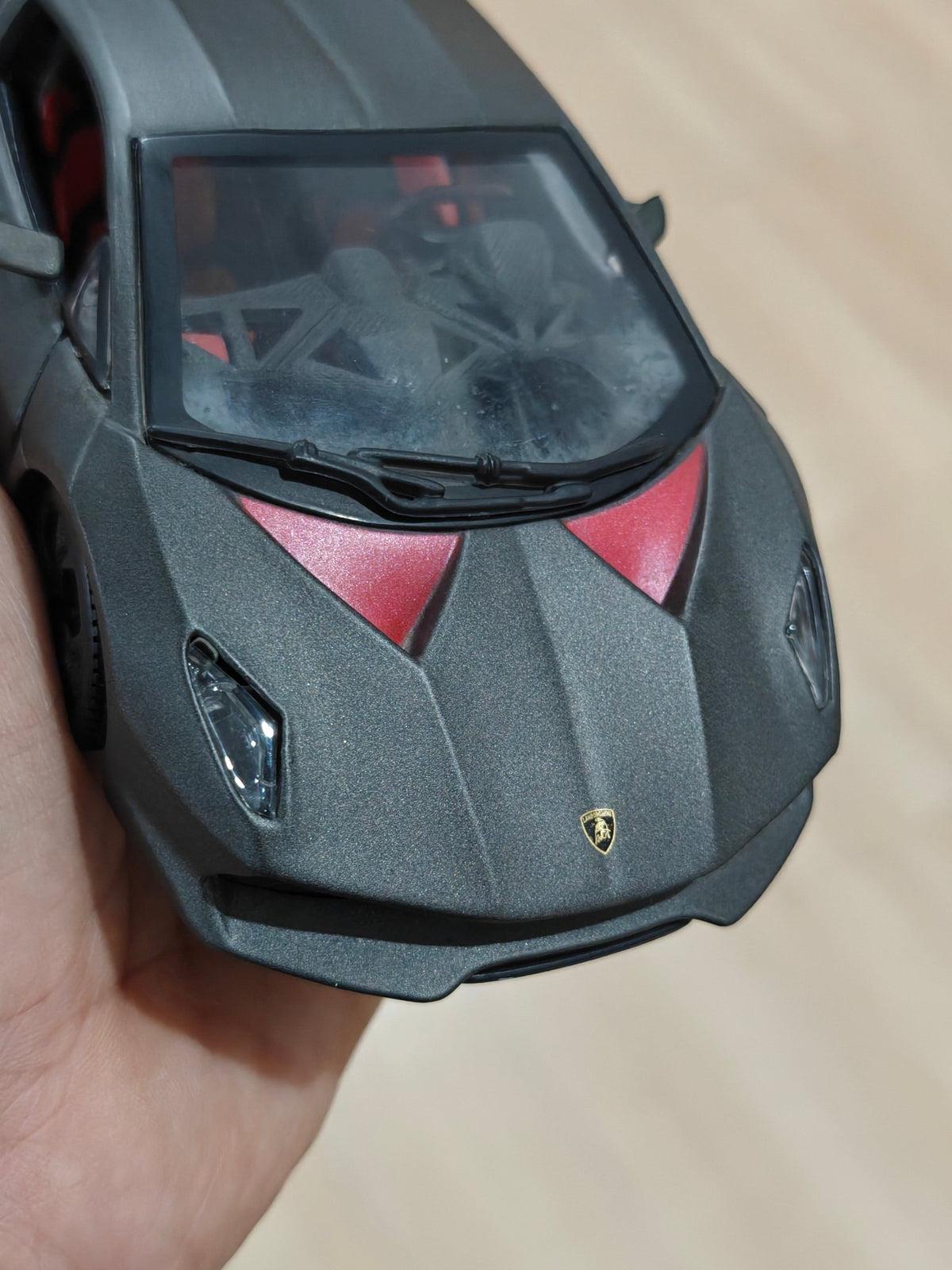 1:24 Bburago Lamborghini Sesto Elemento (Pre - Owned) - Kinder Logs