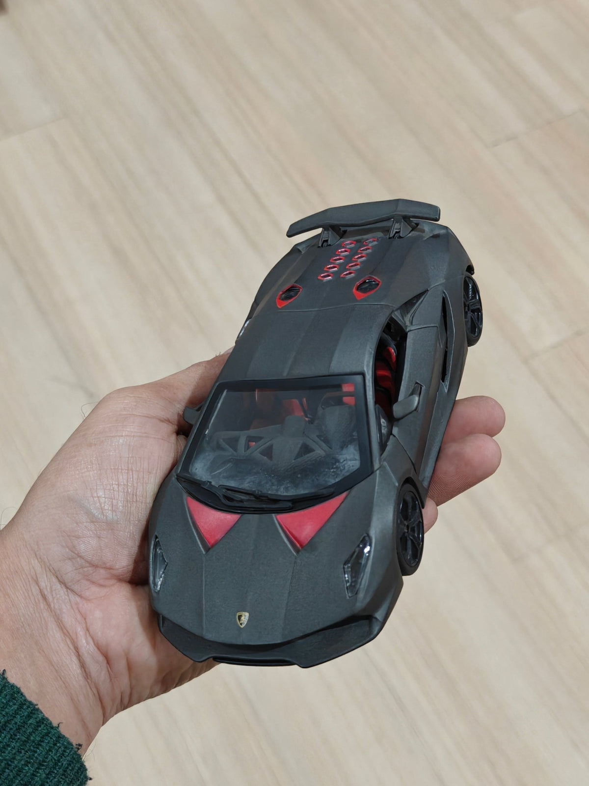 1:24 Bburago Lamborghini Sesto Elemento (Pre - Owned) - Kinder Logs