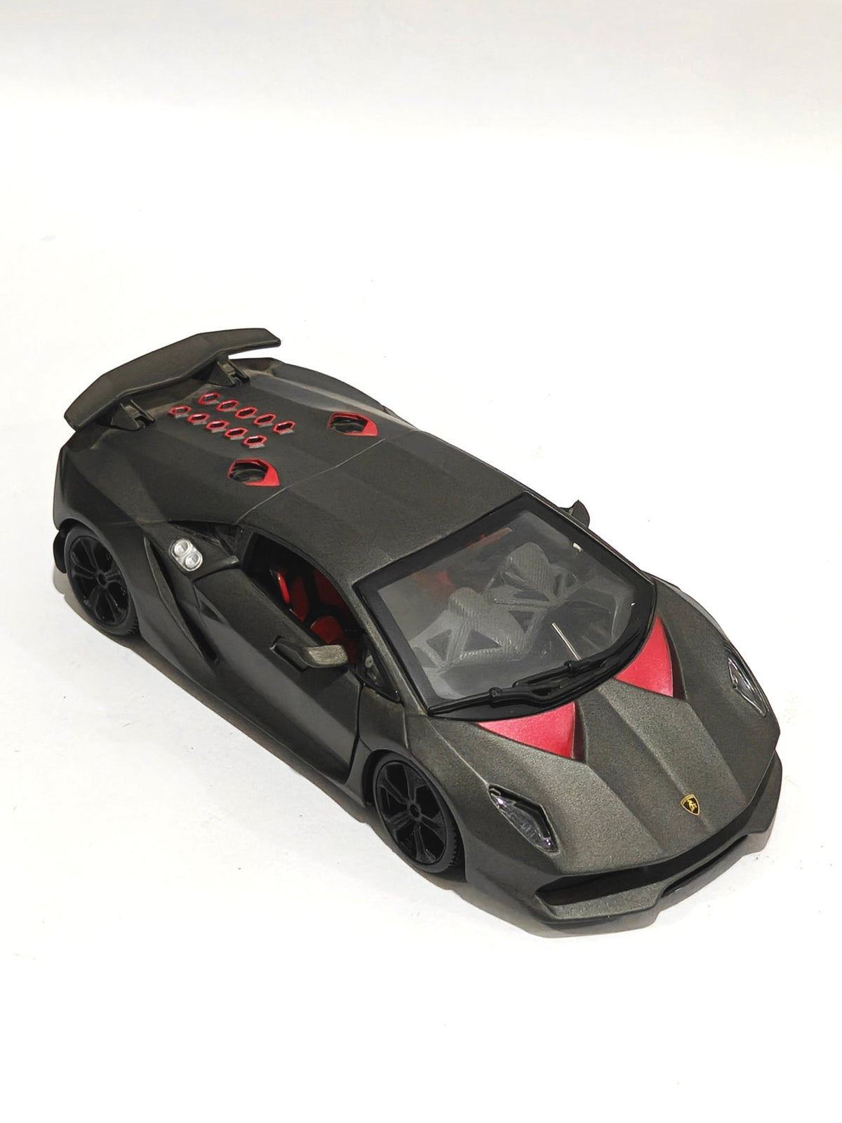 1:24 Bburago Lamborghini Sesto Elemento (Pre - Owned) - Kinder Logs