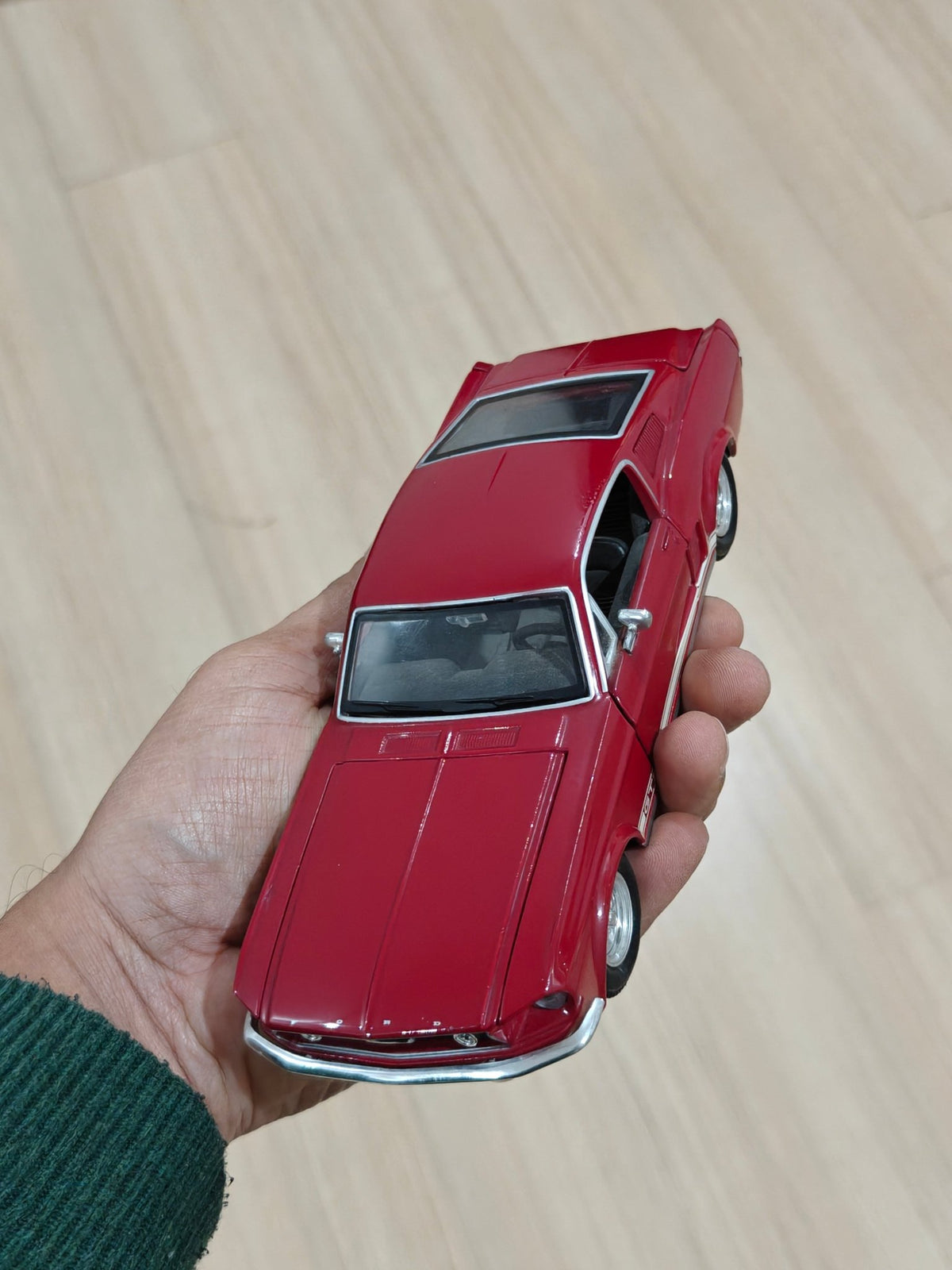 1:24 Maisto 1967 Ford Mustang GT (Pre - Owned) - Kinder Logs