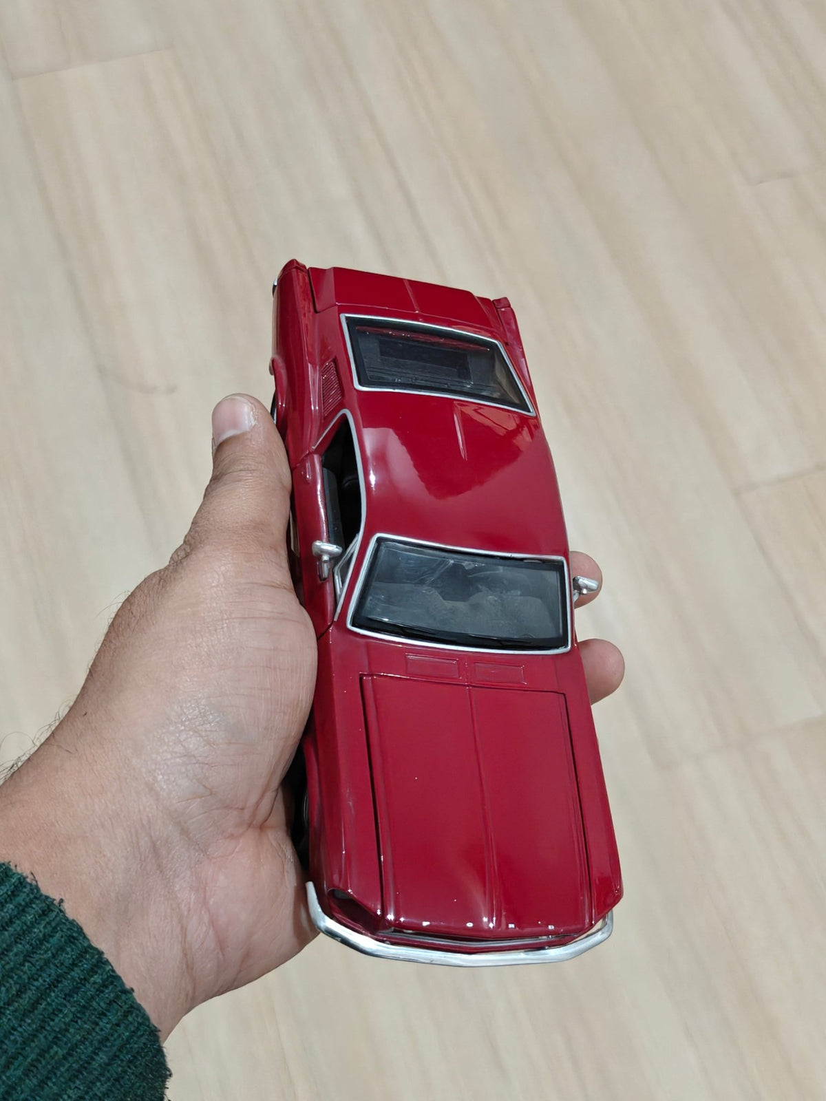 1:24 Maisto 1967 Ford Mustang GT (Pre - Owned) - Kinder Logs