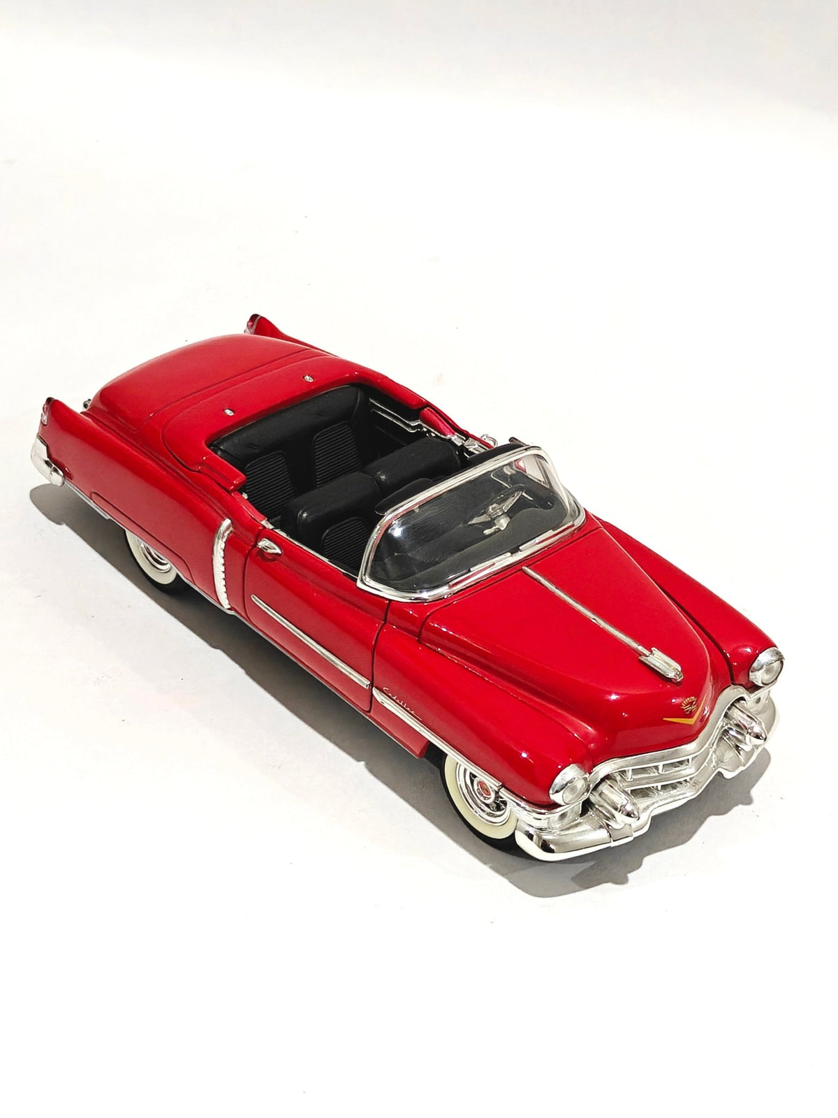 1:24 Welly 1953 Cadillac Eldorado (Pre - Owned) - Kinder Logs