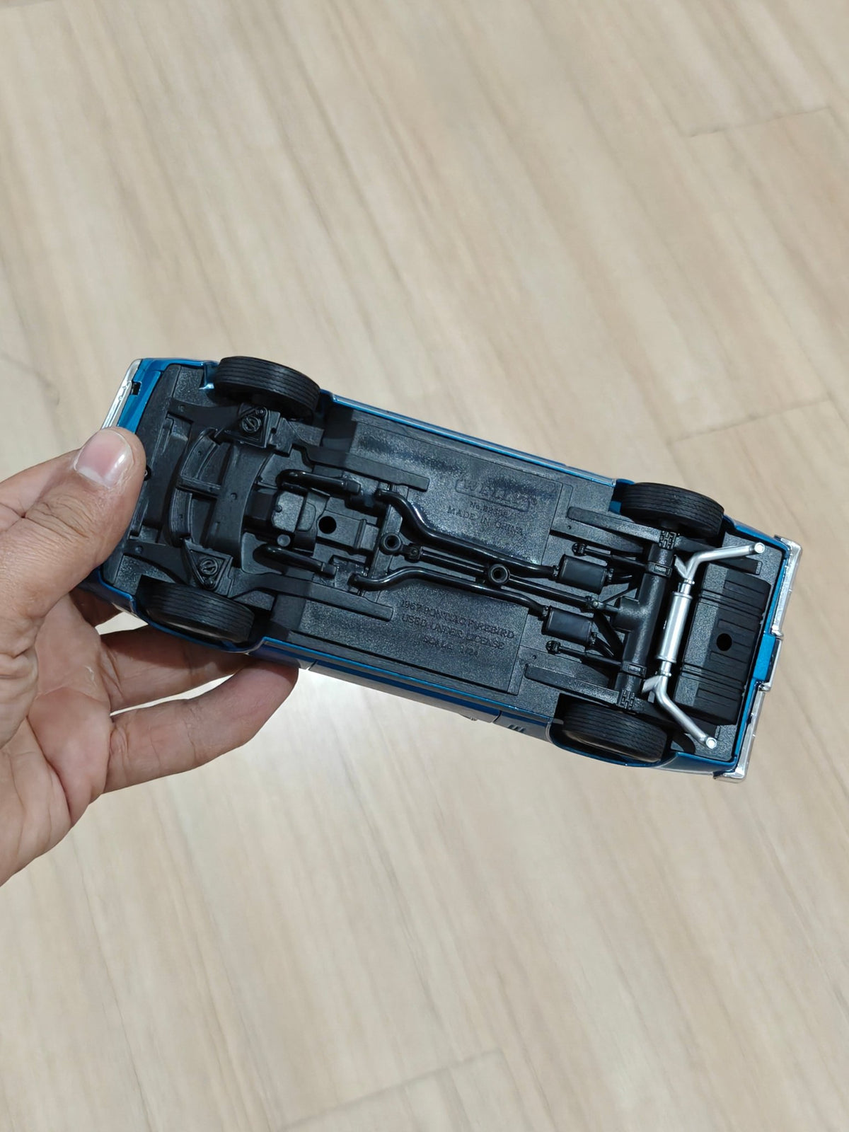 1:24 Welly 1967 Pontiac Firebird (Pre - Owned) - Kinder Logs