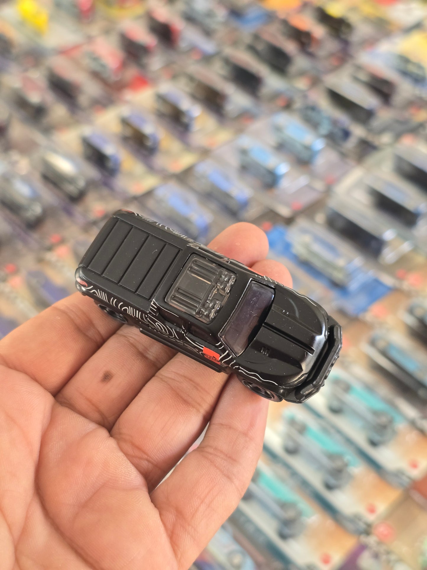 Hot Wheels Off-Duty Adventure SUV (Uncarded)