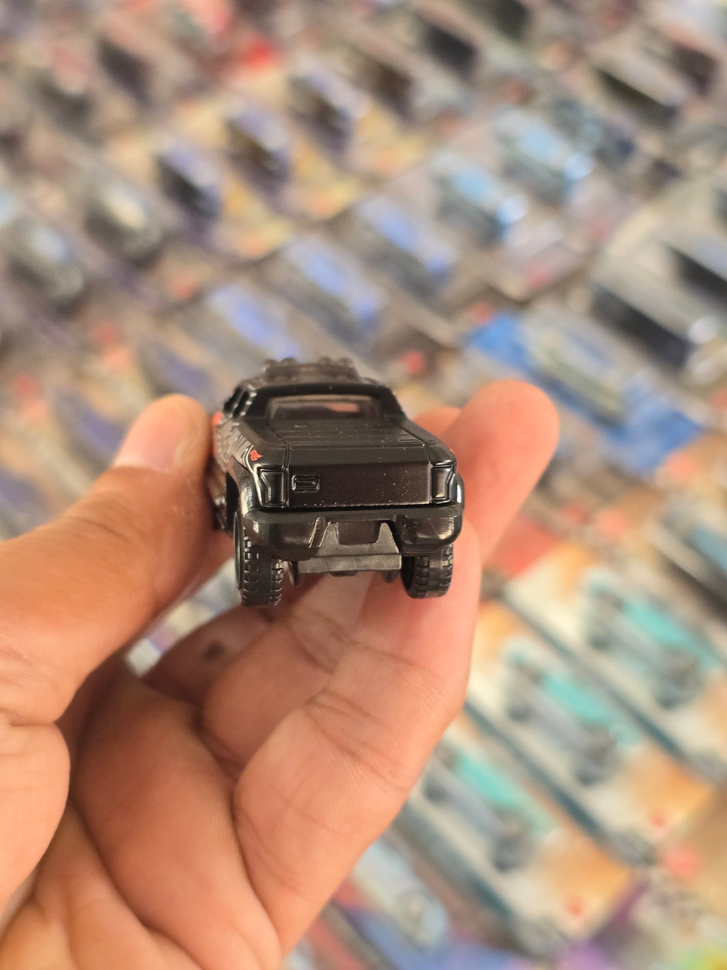 Hot Wheels Off-Duty Adventure SUV (Uncarded)
