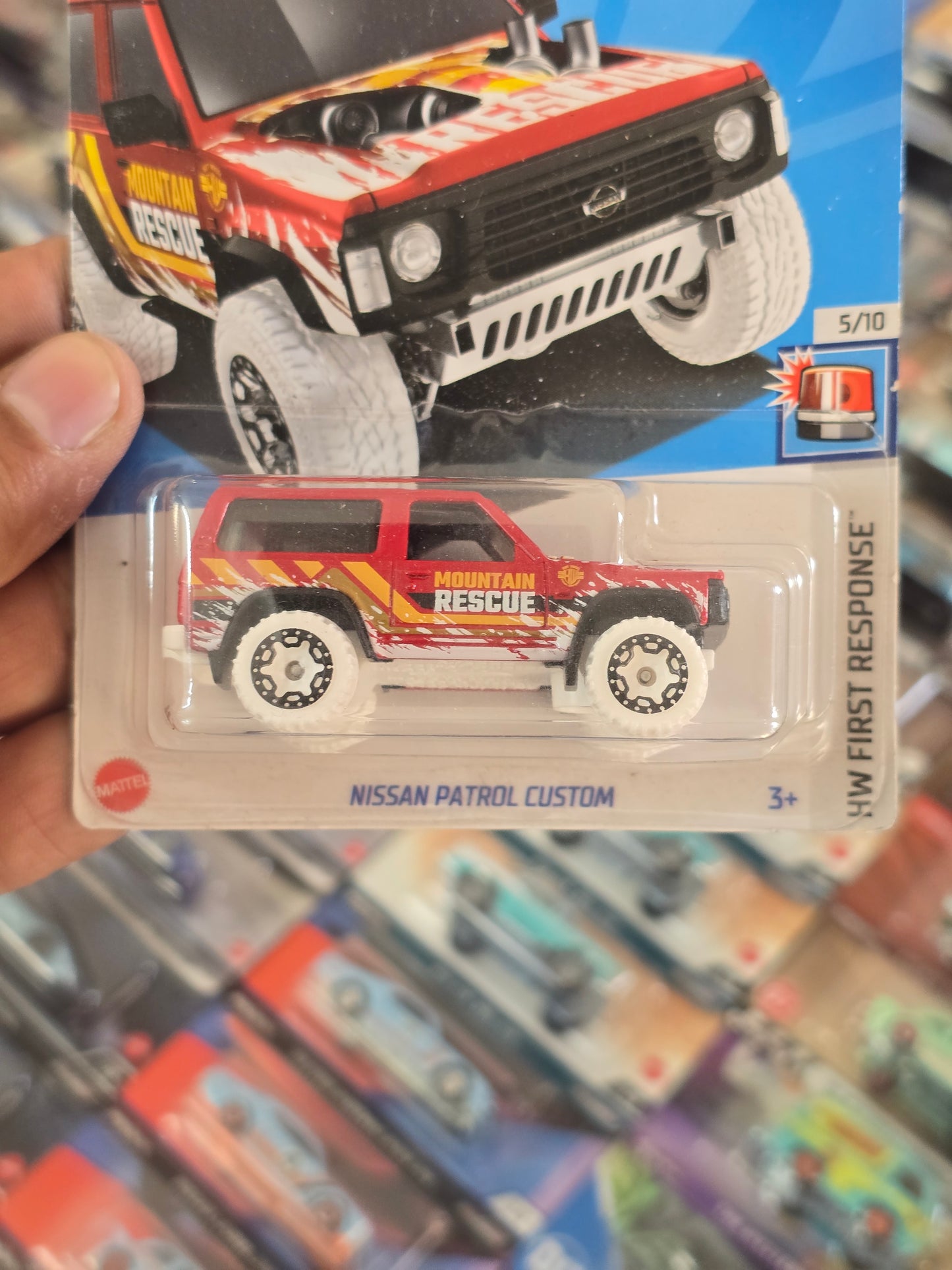 Hot Wheels Nissan Patrol Custom - Red (Imported)