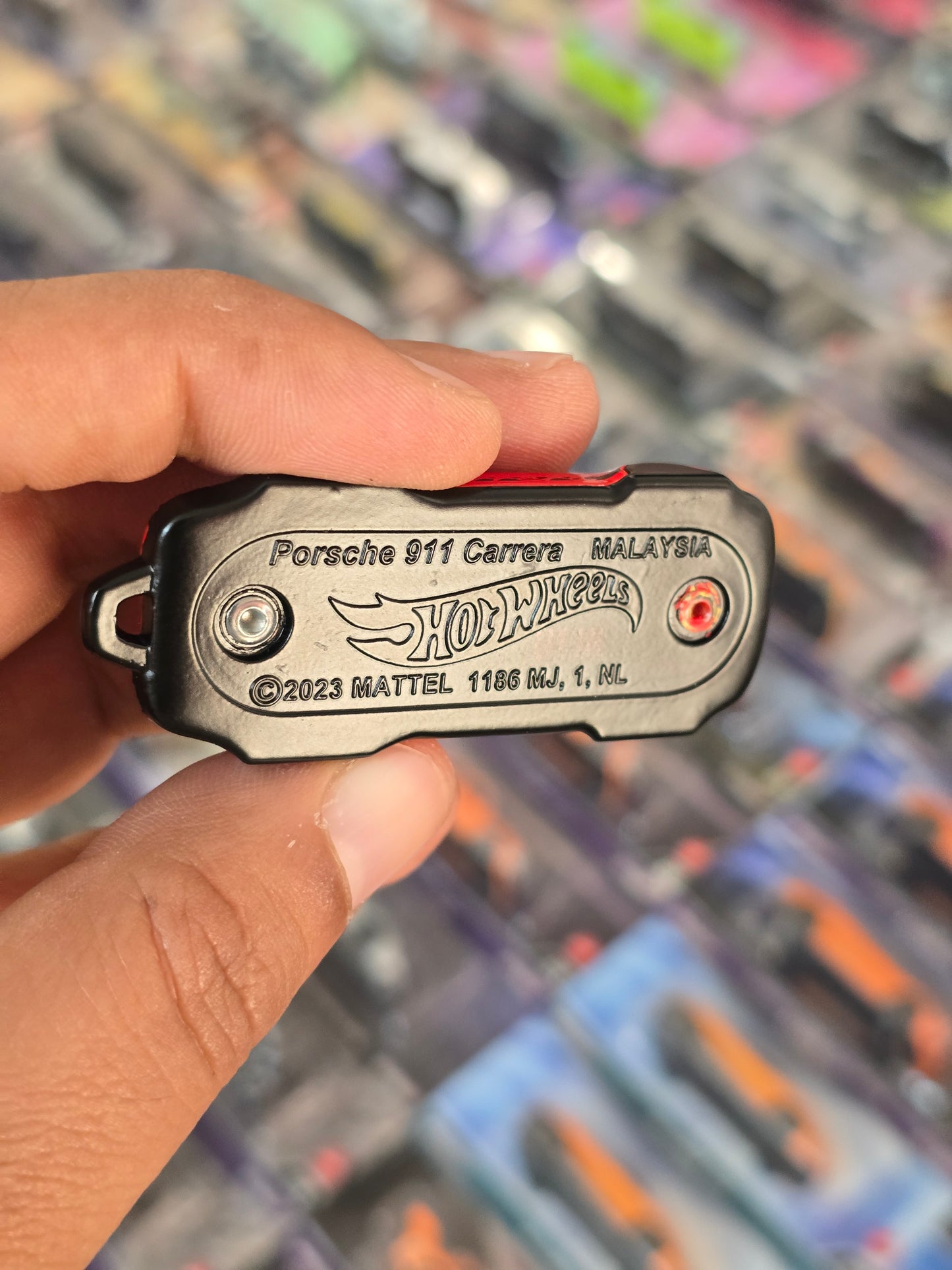 Hot Wheels Porsche 911 Carrera Key Chain - Red (Uncarded)