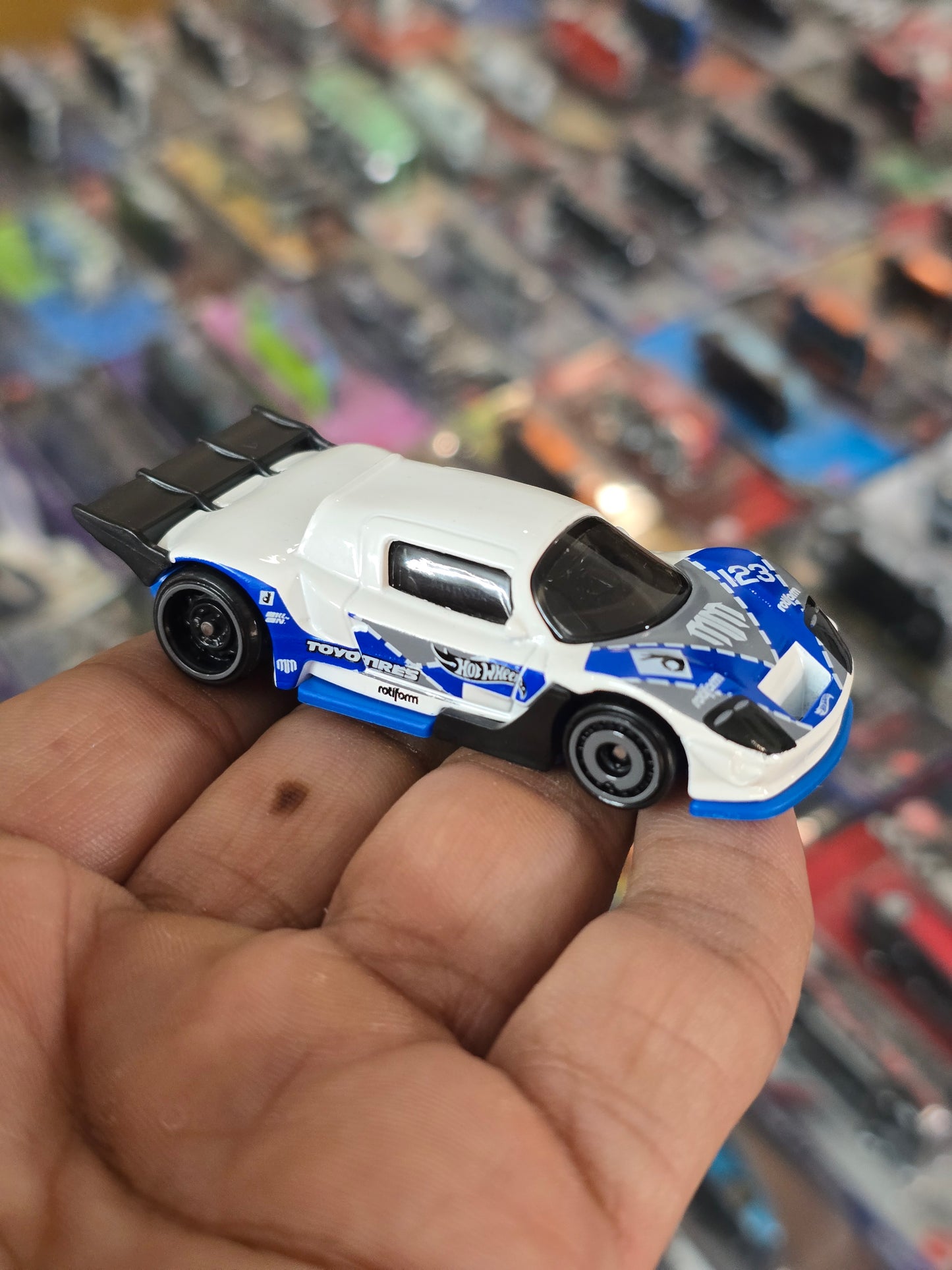 Hot Wheels Mad Mike Drift Attack - White (Uncarded)
