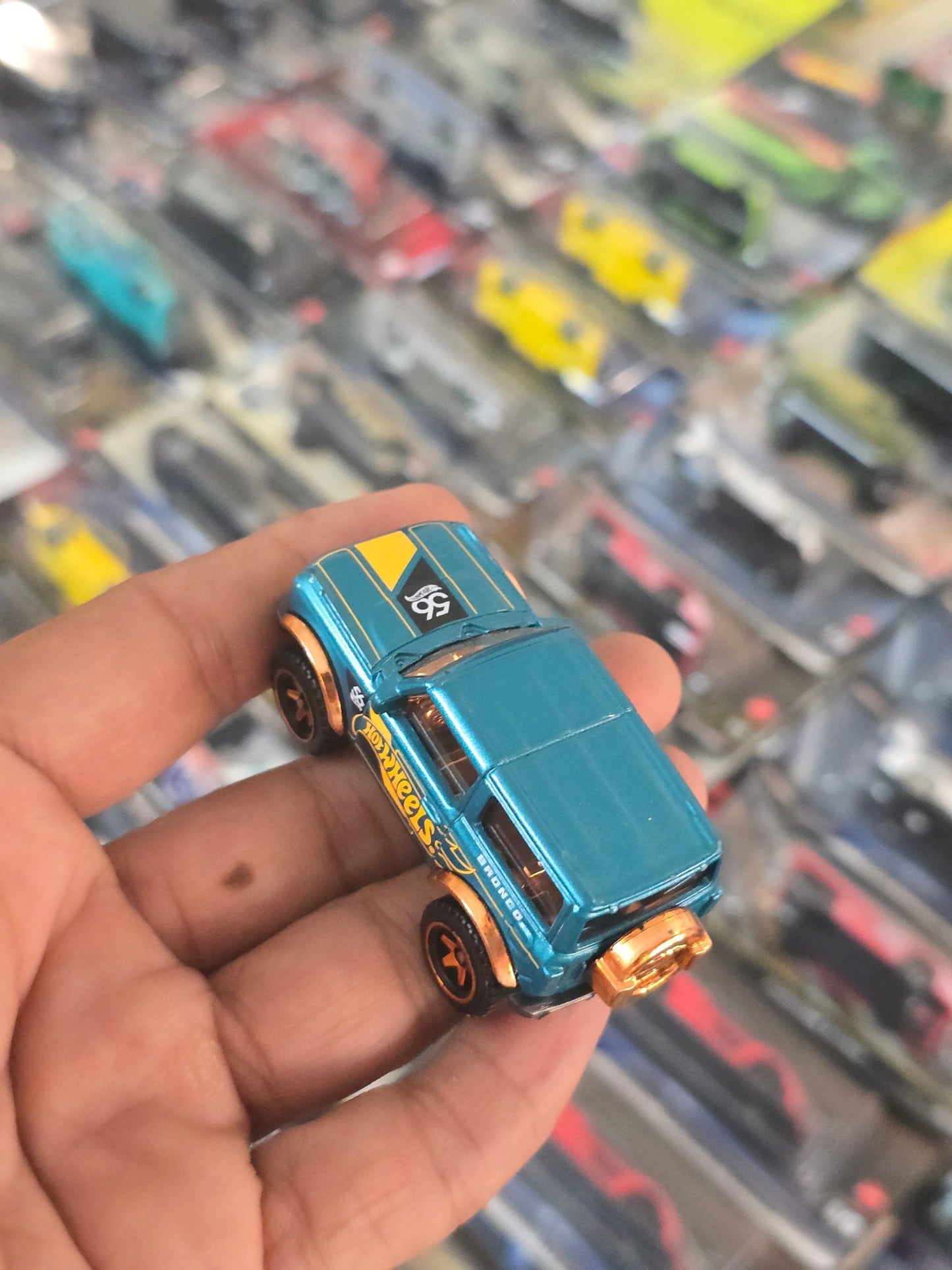 56th Anniversary Hot Wheels 2021 Ford Bronco (Uncarded) - Kinder Logs