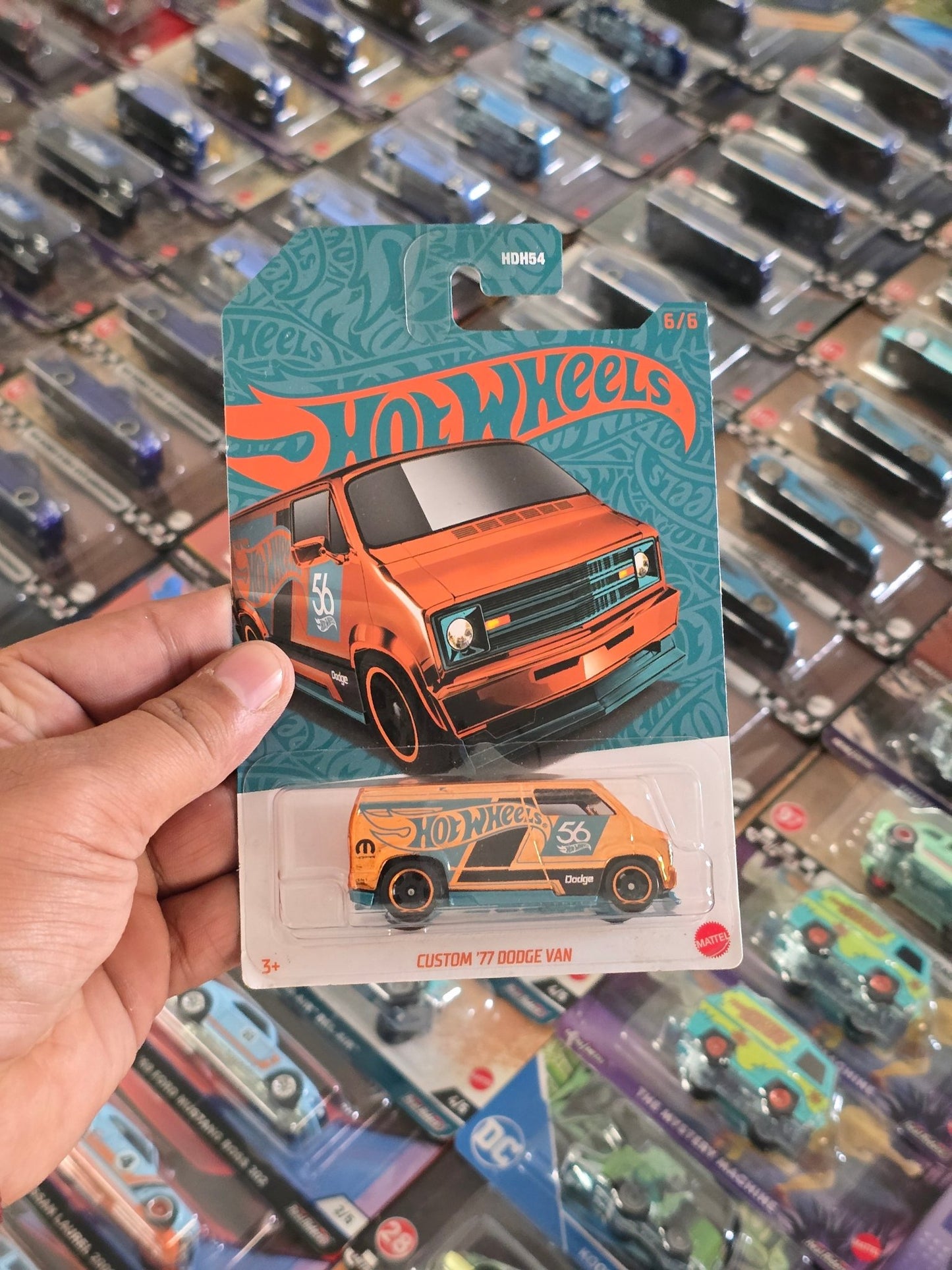 56th Anniversary Hot Wheels Custom 1977 Dodge Van (Chase) - Kinder Logs