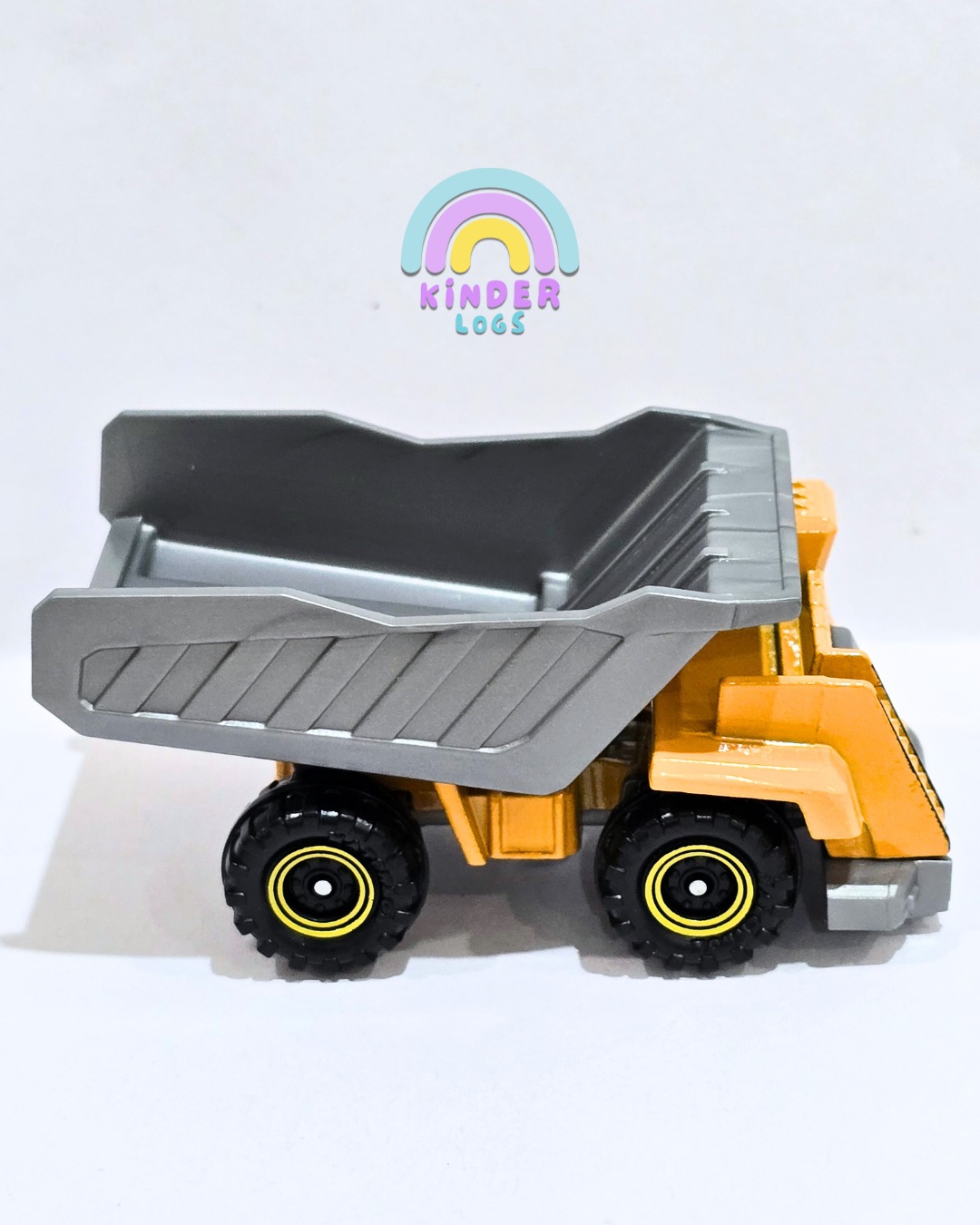 Matchbox Turf Hauler - Yellow (Uncarded - New)