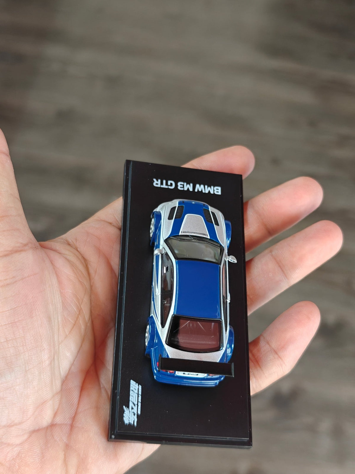 ARBox BMW M3 GTR - NFS Most Wanted (Minor Scratches on Display Box) - Kinder Logs