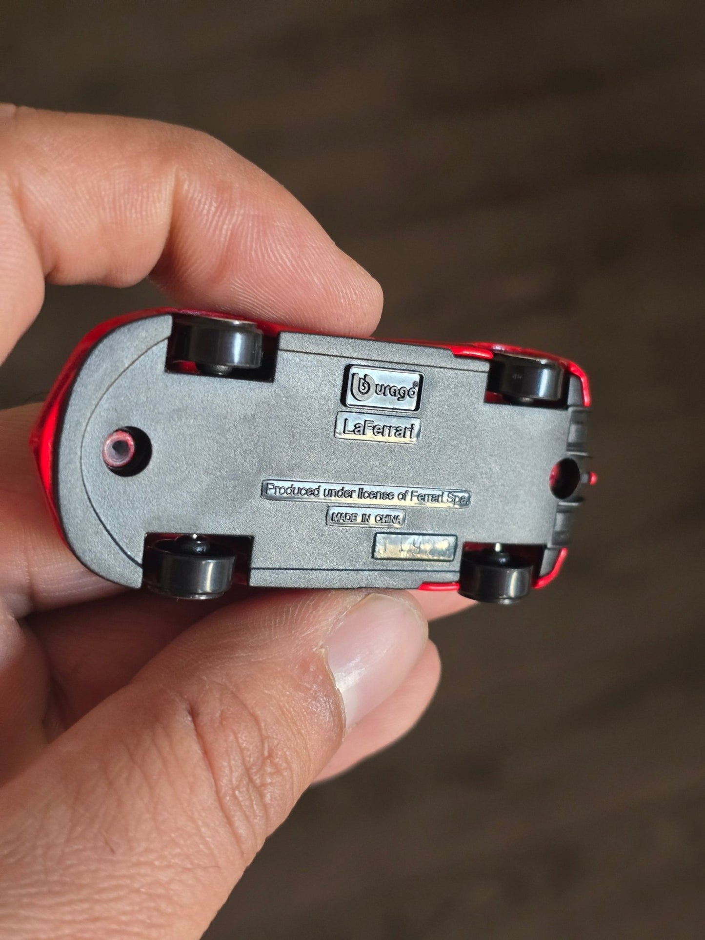 Bburago LaFerrari - Red (Uncarded - New) - Kinder Logs