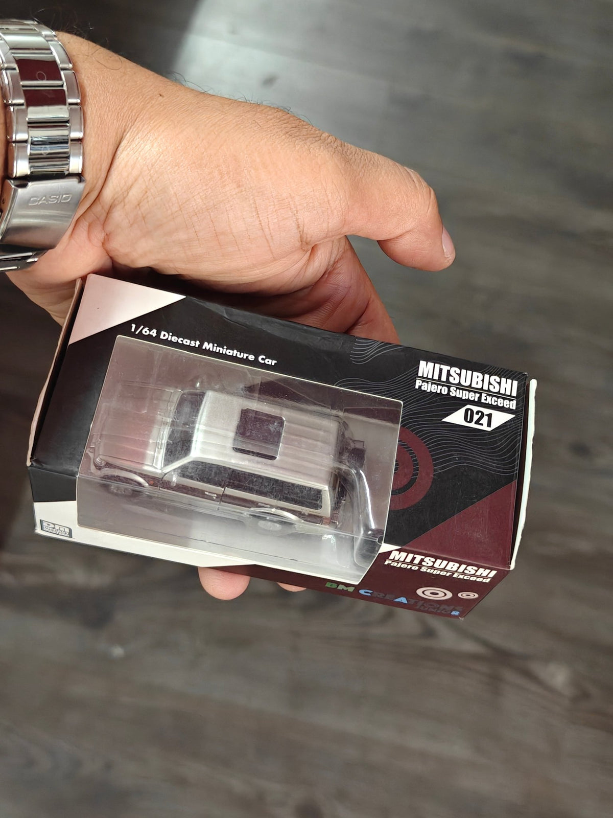 BMC Mitsubishi Pajero Super Exceed - Beige (Open Box) - Kinder Logs