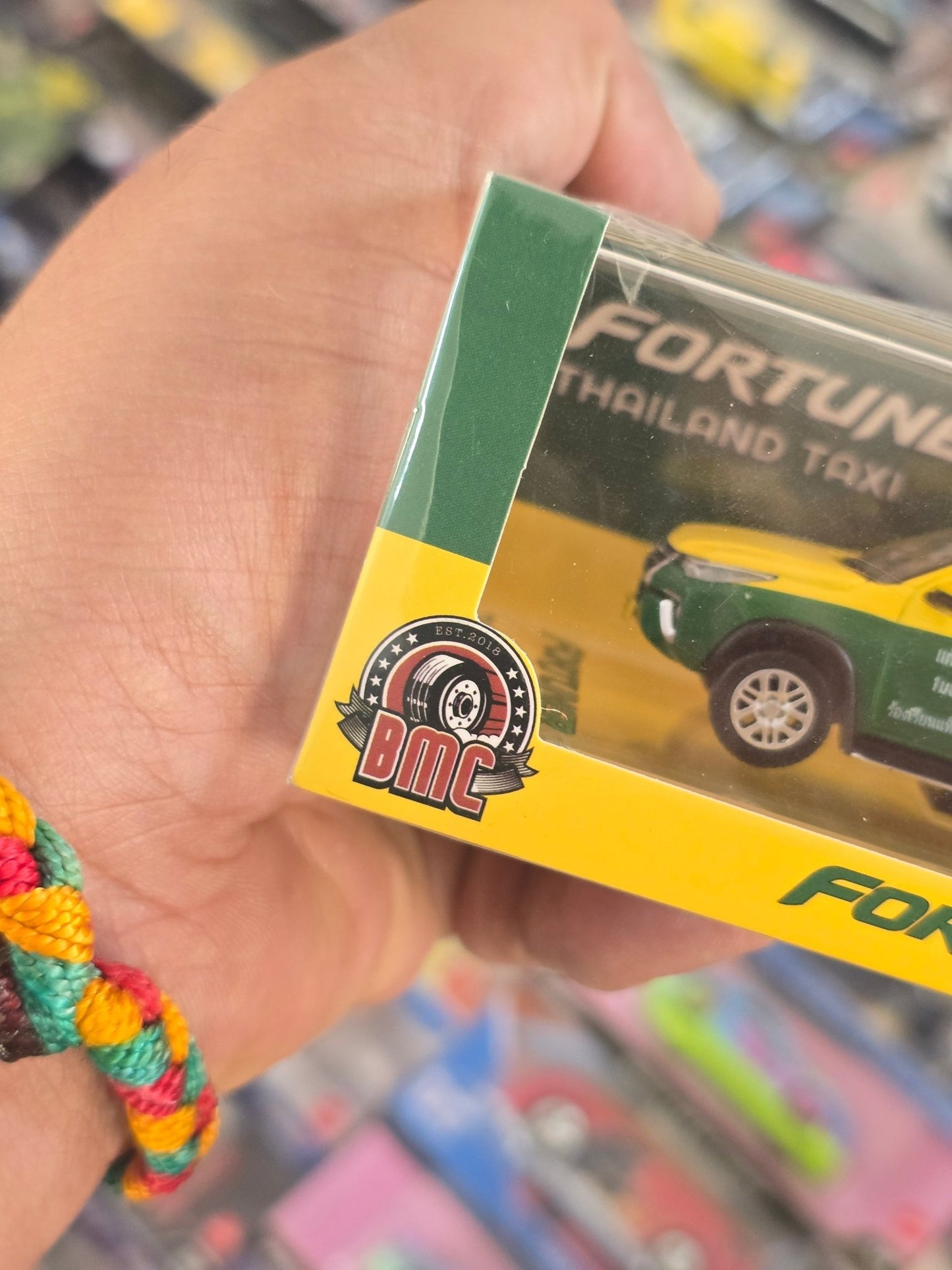 BMC Toyota Fortuner Thailand Taxi - Sealed Box - Kinder Logs