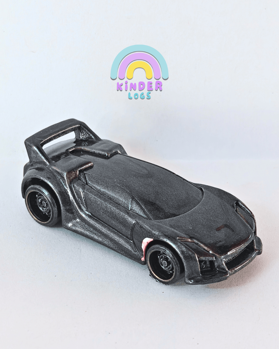 Colour Reveal Hot Wheels Quick N Sik - Colour Shifter (Uncarded - New) - Kinder Logs