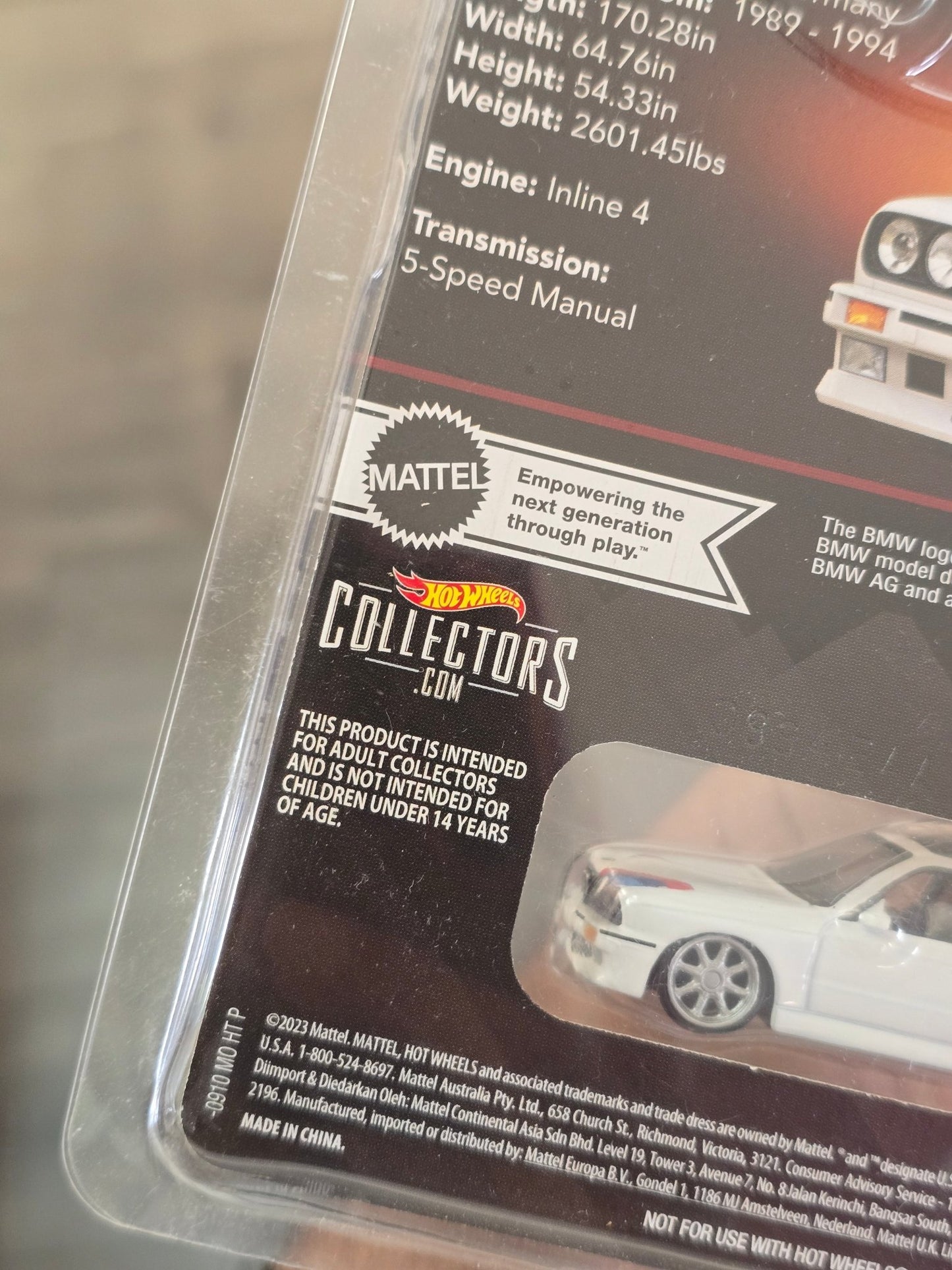 Elite64 Hot Wheels 1990 BMW 318i Touring (Imported) - Kinder Logs