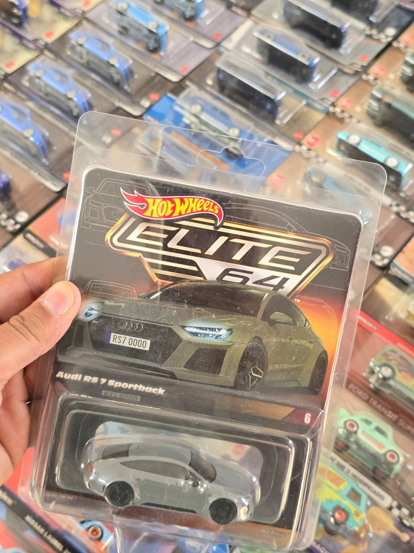 Elite64 Hot Wheels 2021 Audi RS 7 Sportback (Imported) - Kinder Logs
