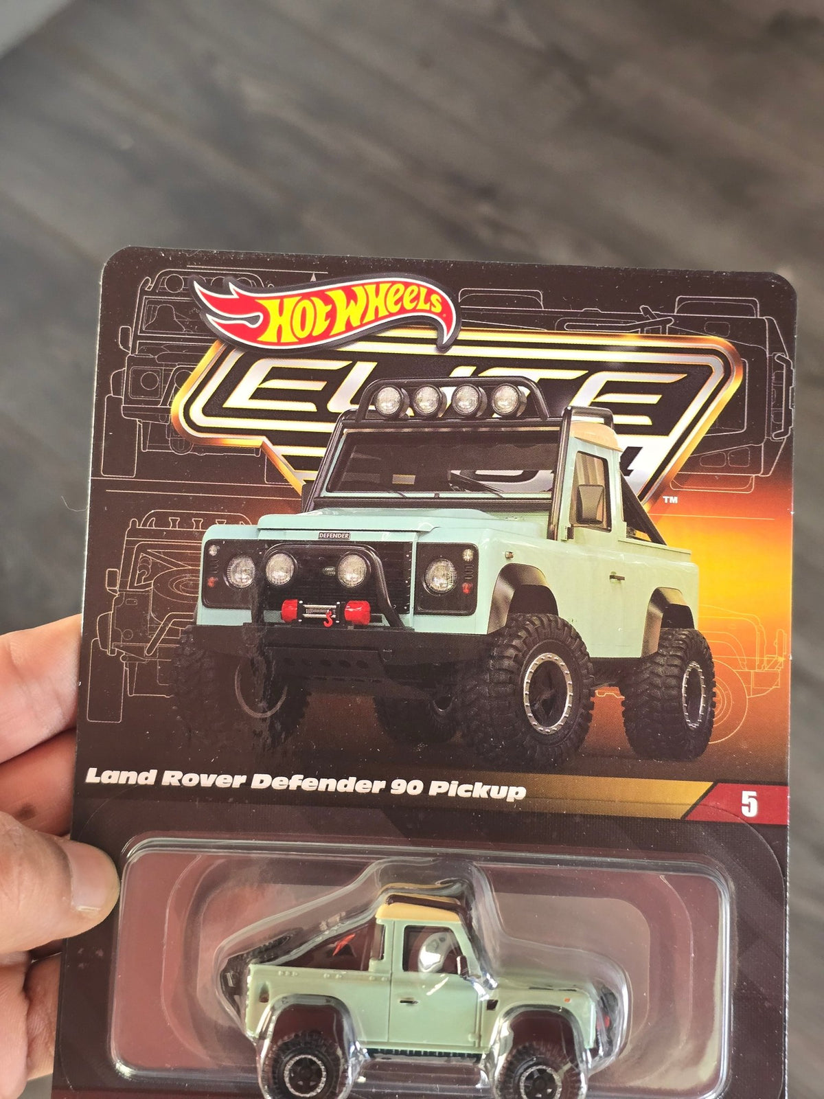 Elite64 Hot Wheels Land Rover Defender 90 Pickup - Green (Rare) - Kinder Logs