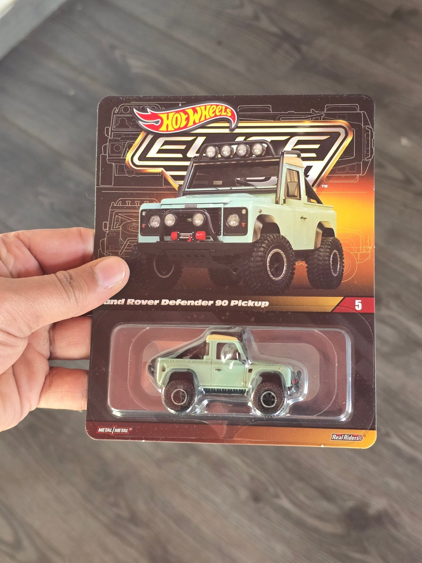 Elite64 Hot Wheels Land Rover Defender 90 Pickup - Green (Rare) - Kinder Logs
