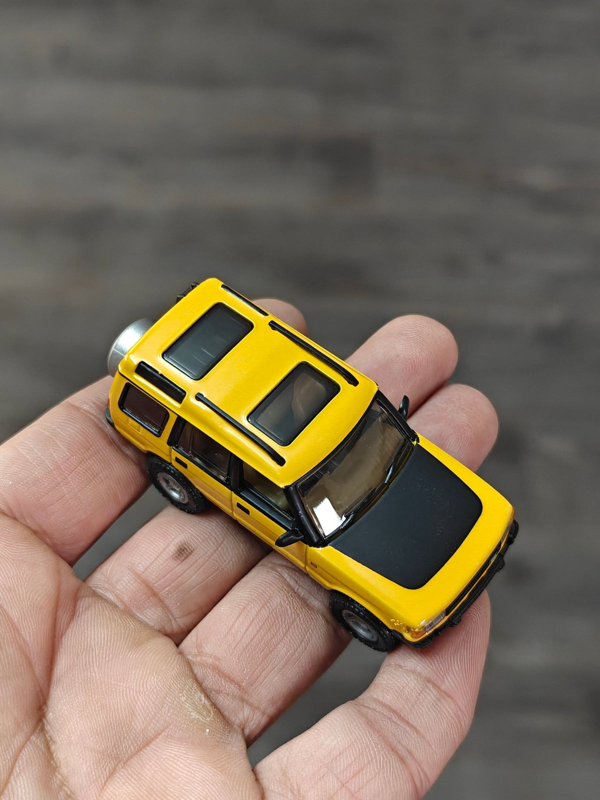 Elite64 Hot Wheels Mod Shop - 1994 Land Rover Discovery (Imported) - Kinder Logs