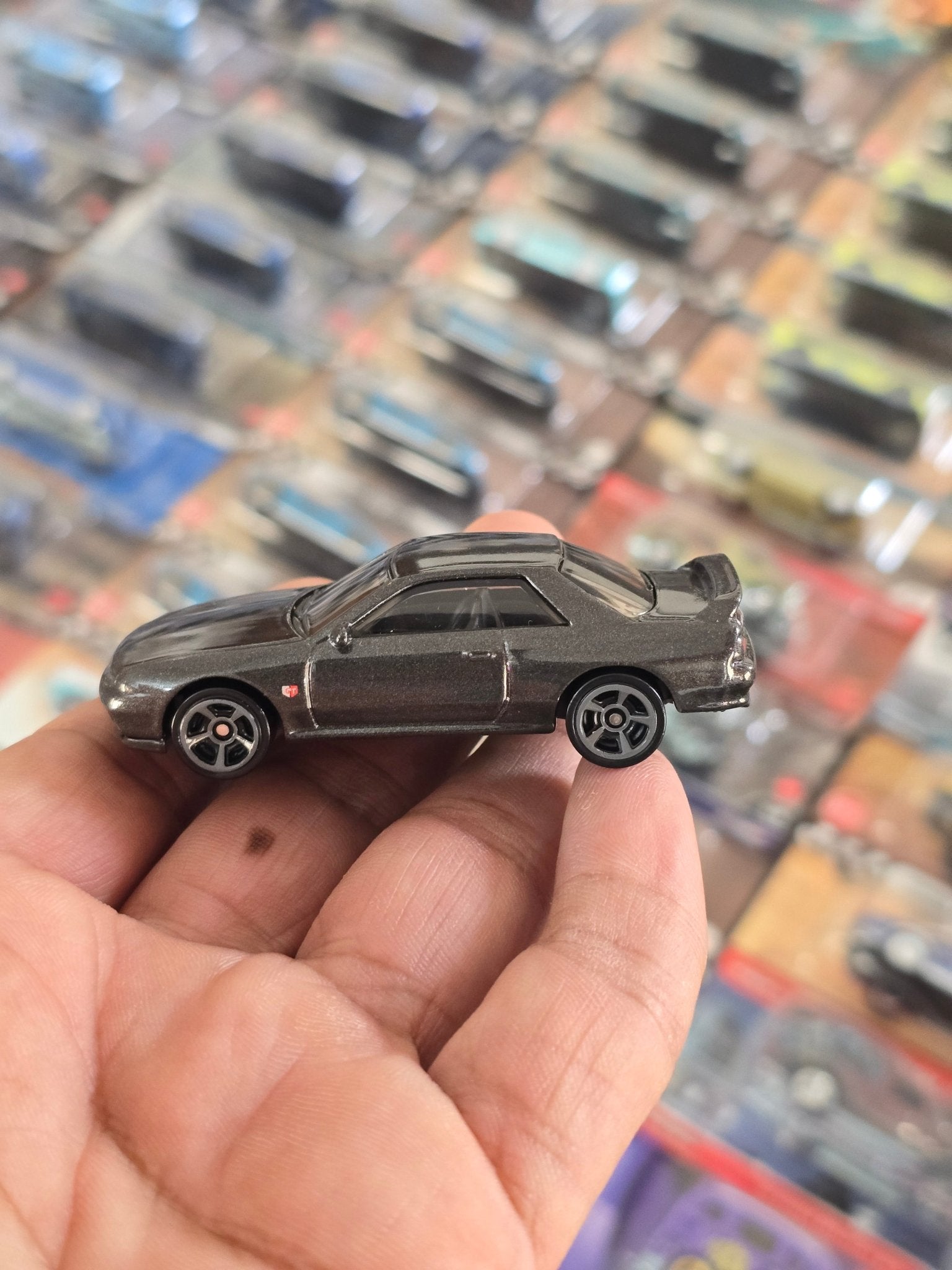 Fast & Furious Hot Wheels Nissan Skyline GT - R R32 (Uncarded) - Kinder Logs