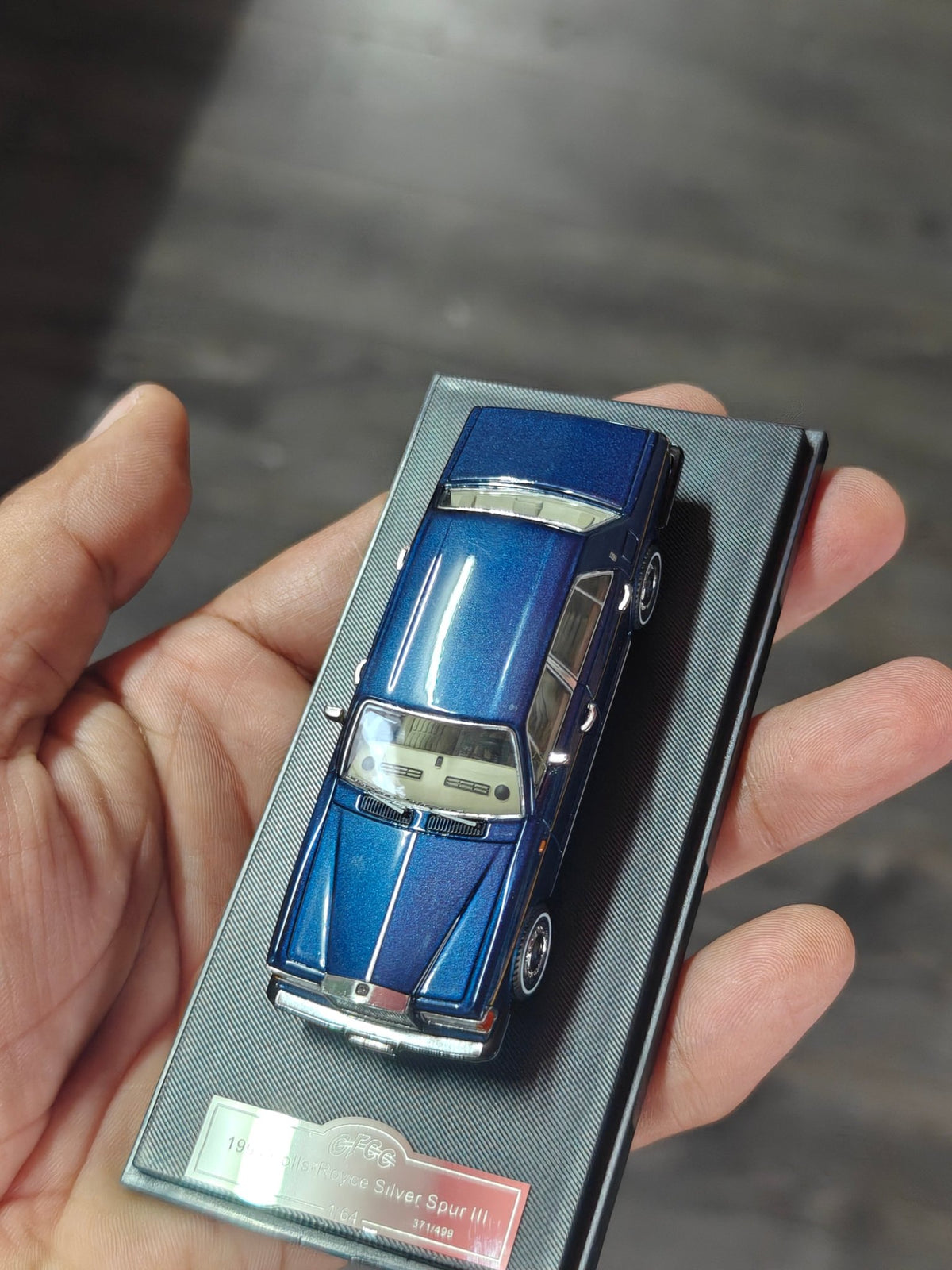 GFCC 1994 Rolls-Royce Silver Spur III - Blue (Open Box) - Kinder Logs