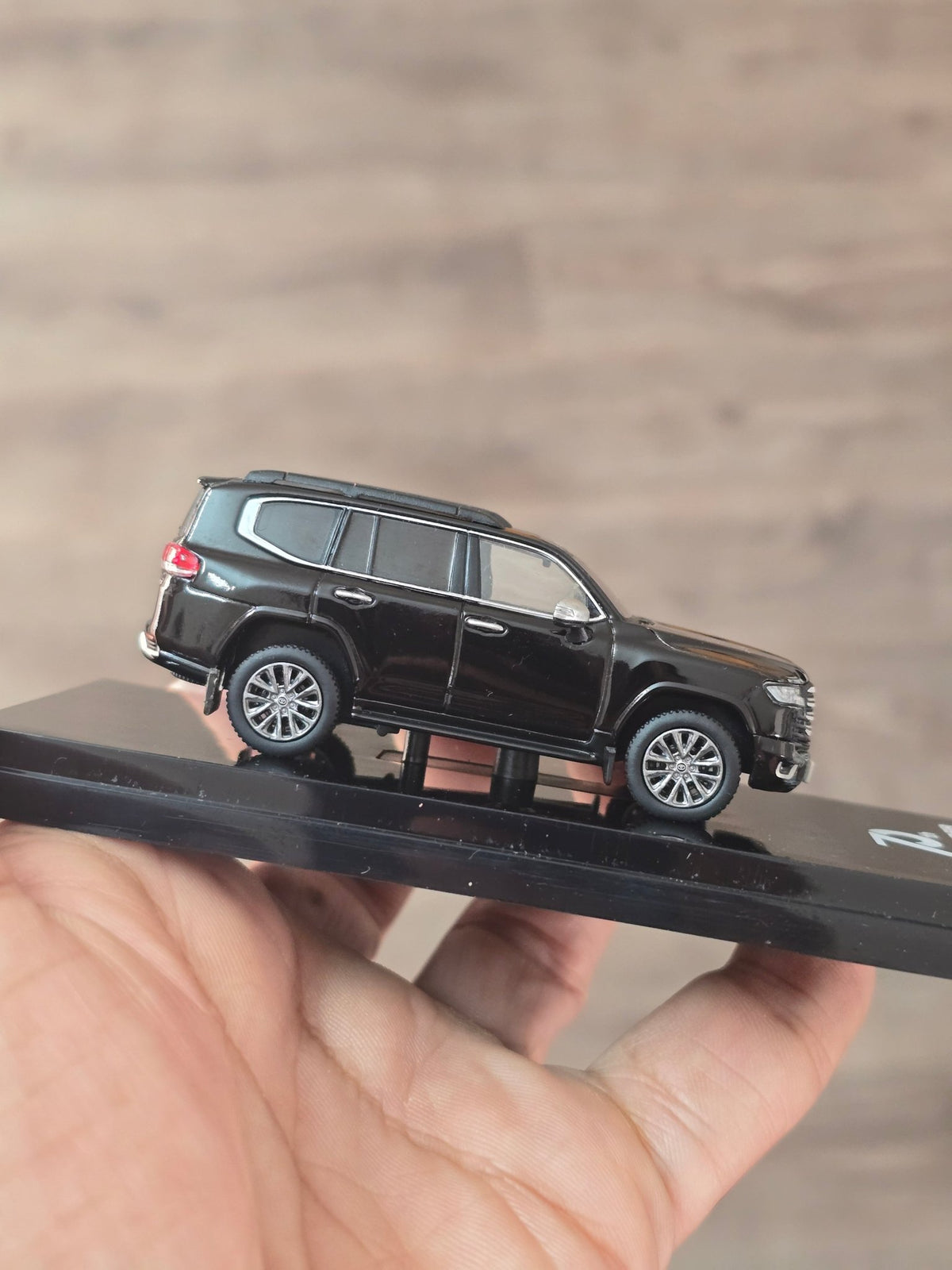 Hobby Japan 70th Toyota Land Cruiser ZX JA300W (Black) - Kinder Logs