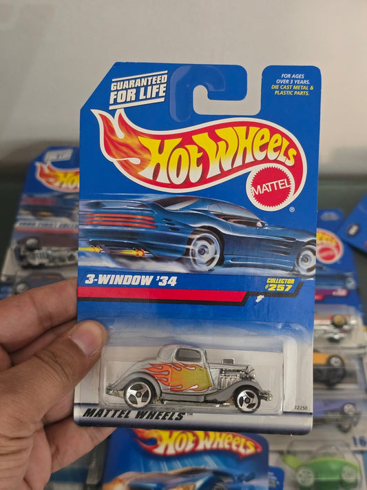 Hot Wheels 1934 Ford 3 - Window Car - Collector No. 257 - Kinder Logs