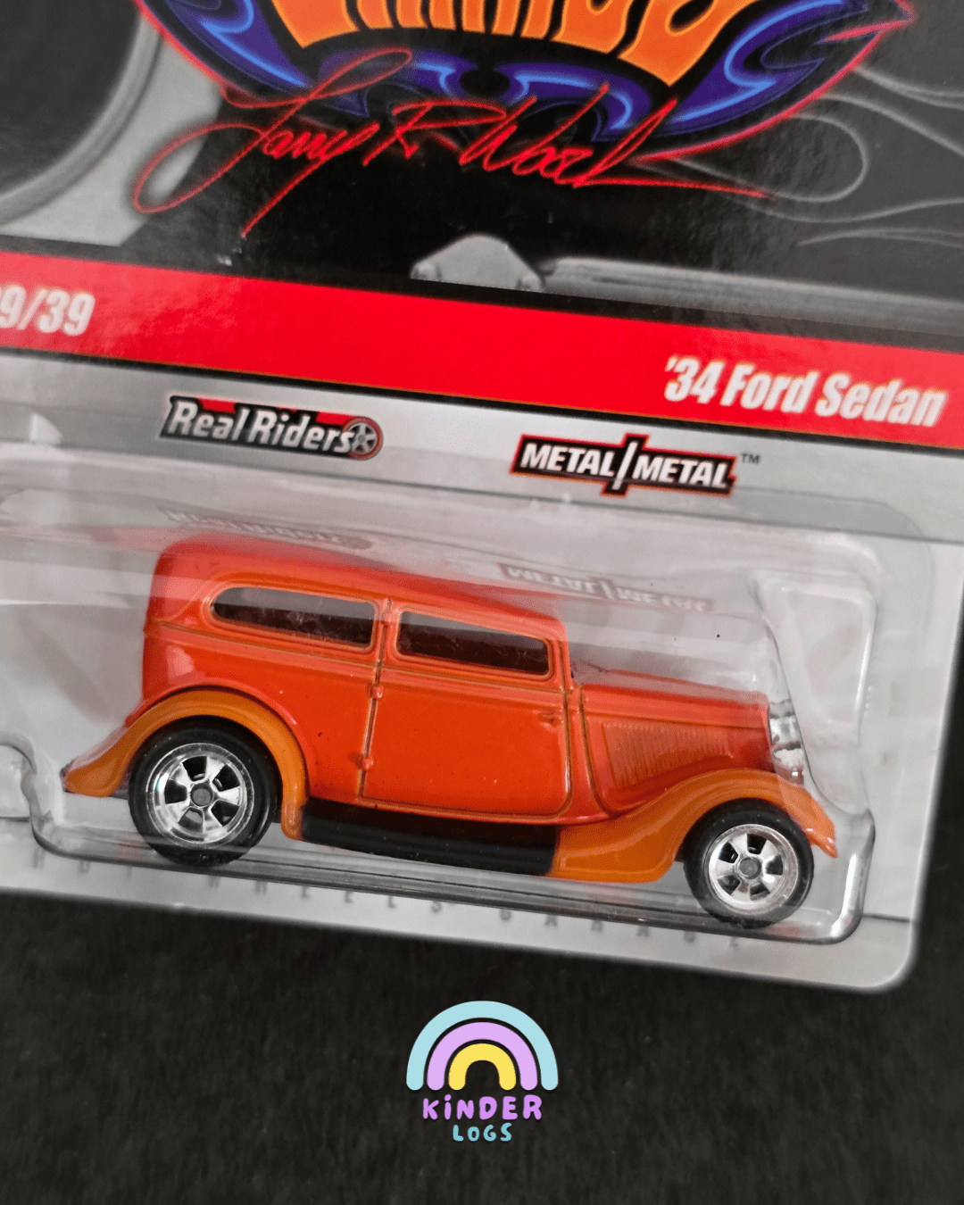 Hot Wheels 1934 Ford Sedan - Larry's Garage 29/39 (Orange) - Kinder Logs