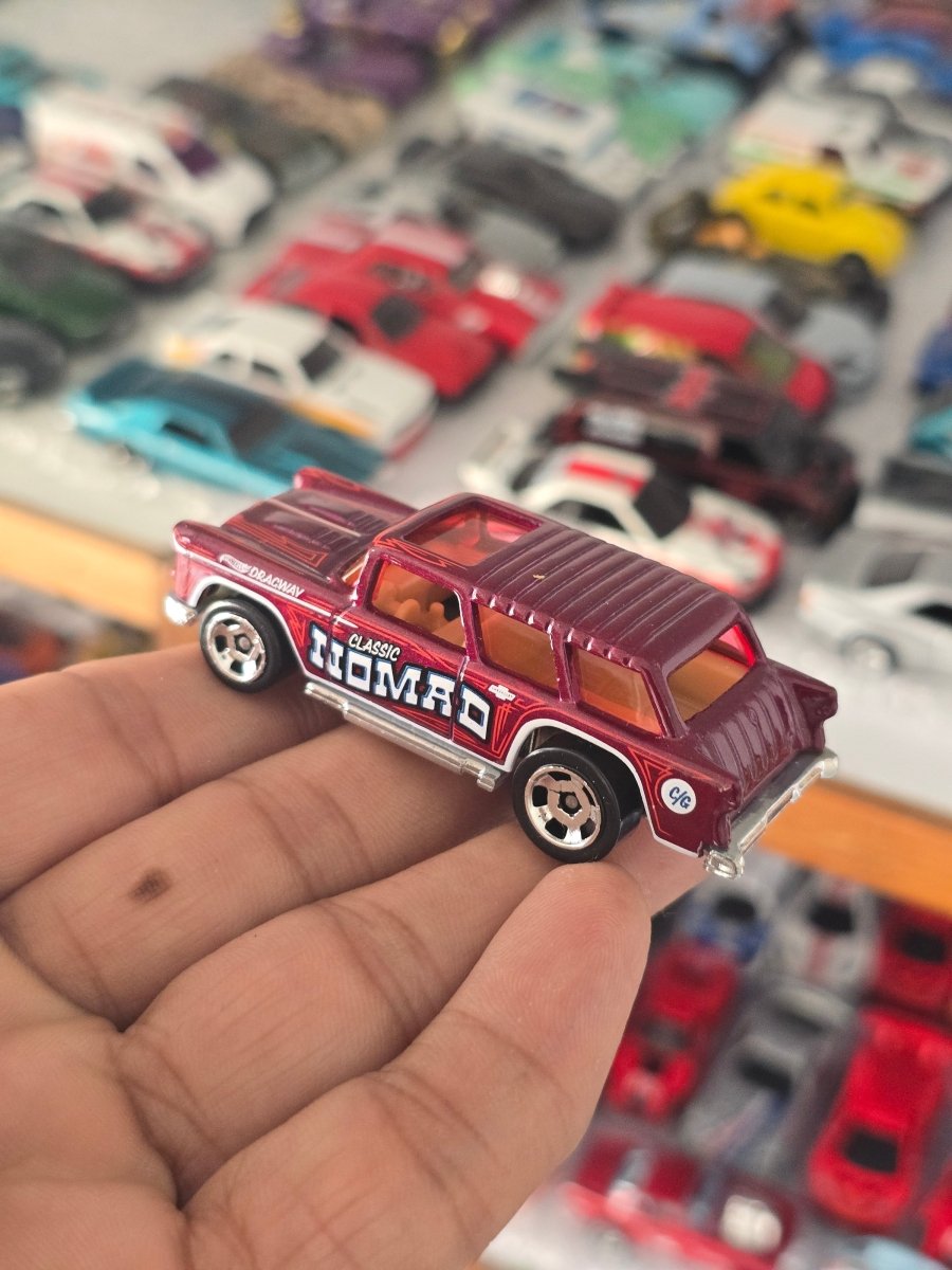 Hot Wheels 1955 Chevrolet Nomad (Uncarded) - Kinder Logs