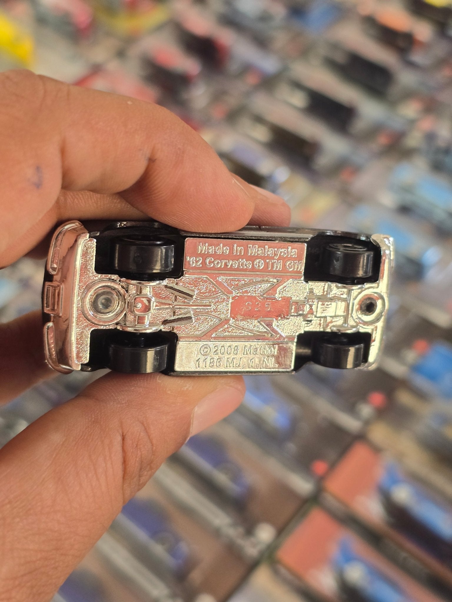 Hot Wheels 1962 Chevrolet Corvette - Grey (Uncarded) - Kinder Logs