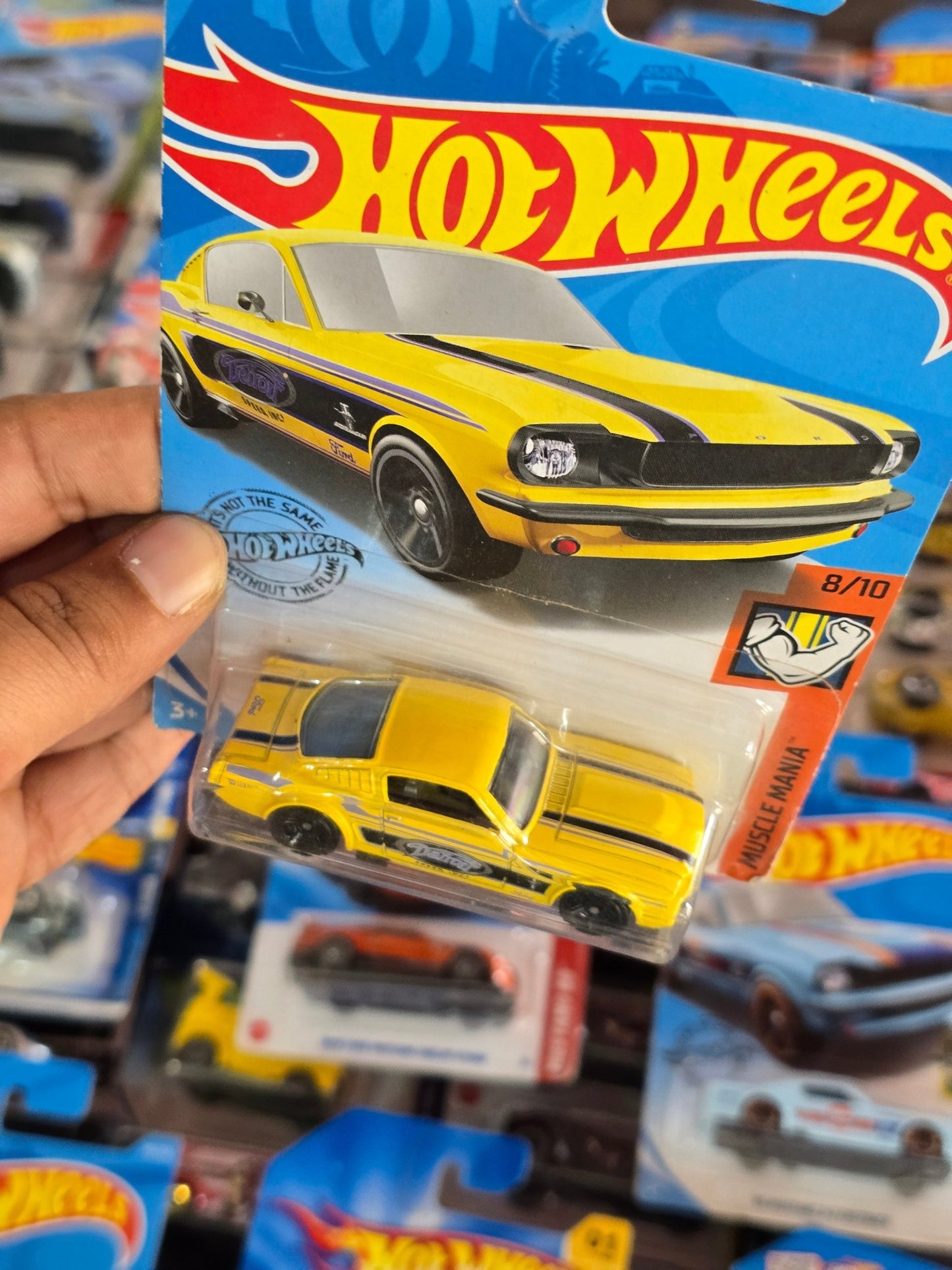 Hot Wheels 1965 Ford Mustang 2+2 Fastback - Kinder Logs