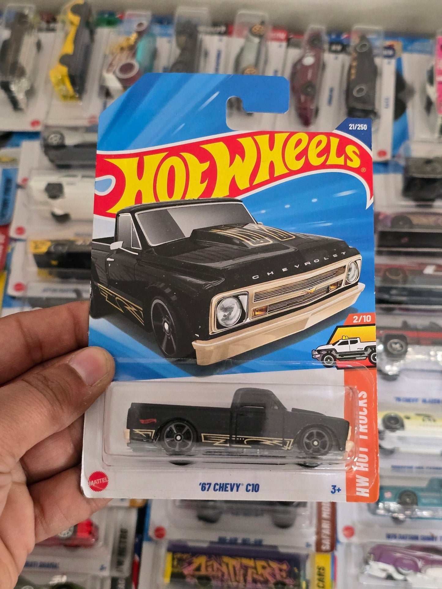 Hot Wheels 1967 Chevy C10 - Black (Imported) - Kinder Logs