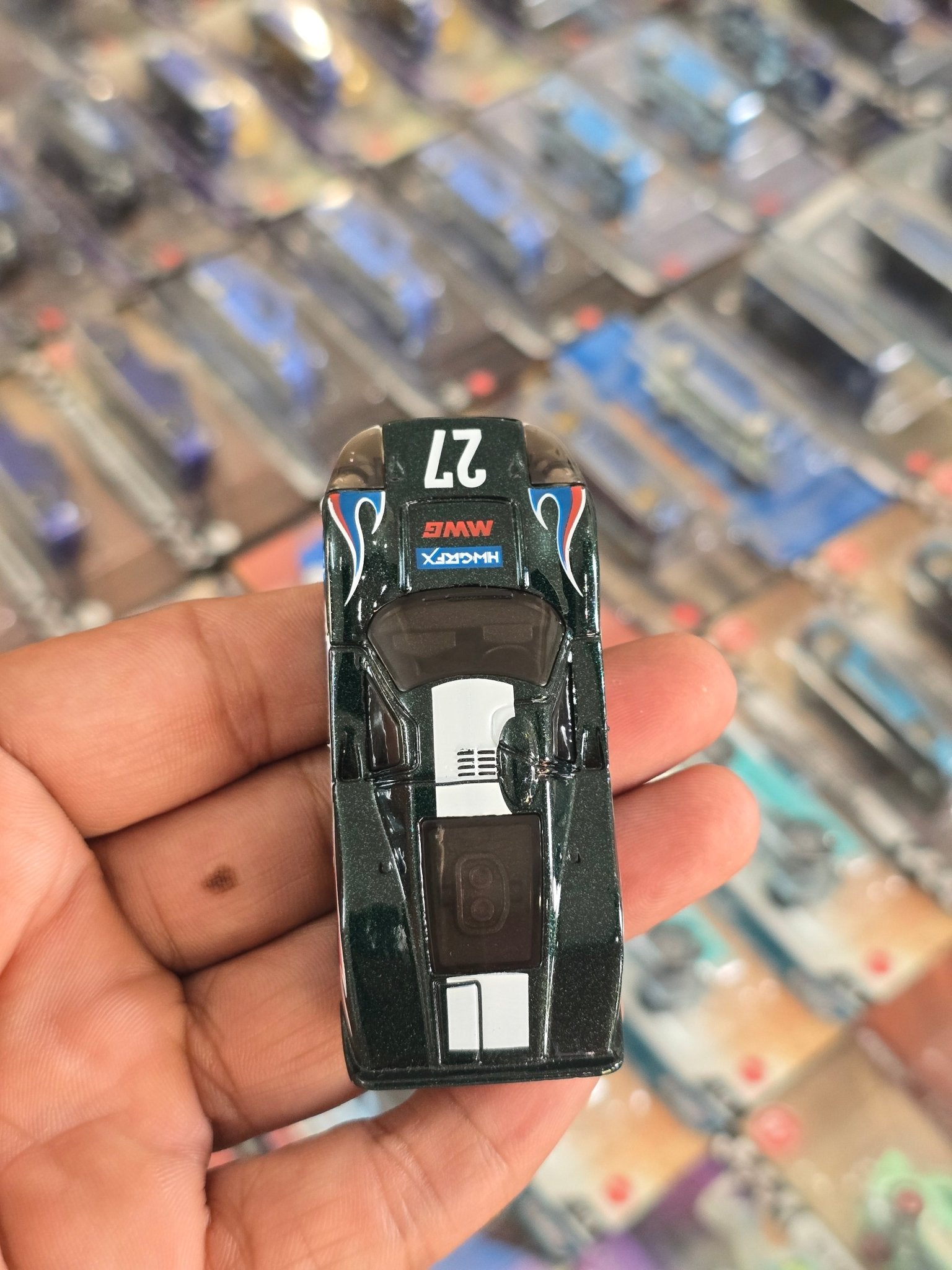 Hot Wheels 1967 Ford GT40 MKIV - Dark Green (Uncarded) - Kinder Logs