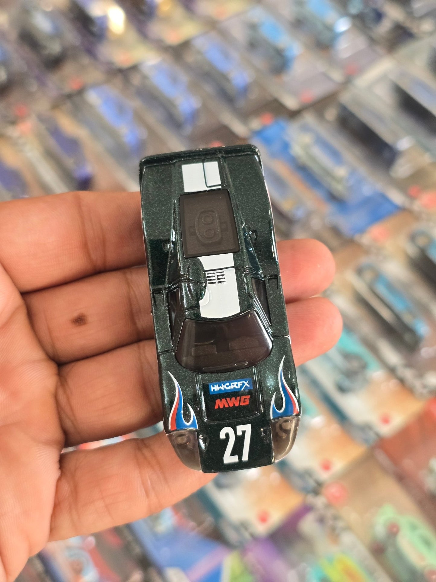 Hot Wheels 1967 Ford GT40 MKIV - Dark Green (Uncarded) - Kinder Logs