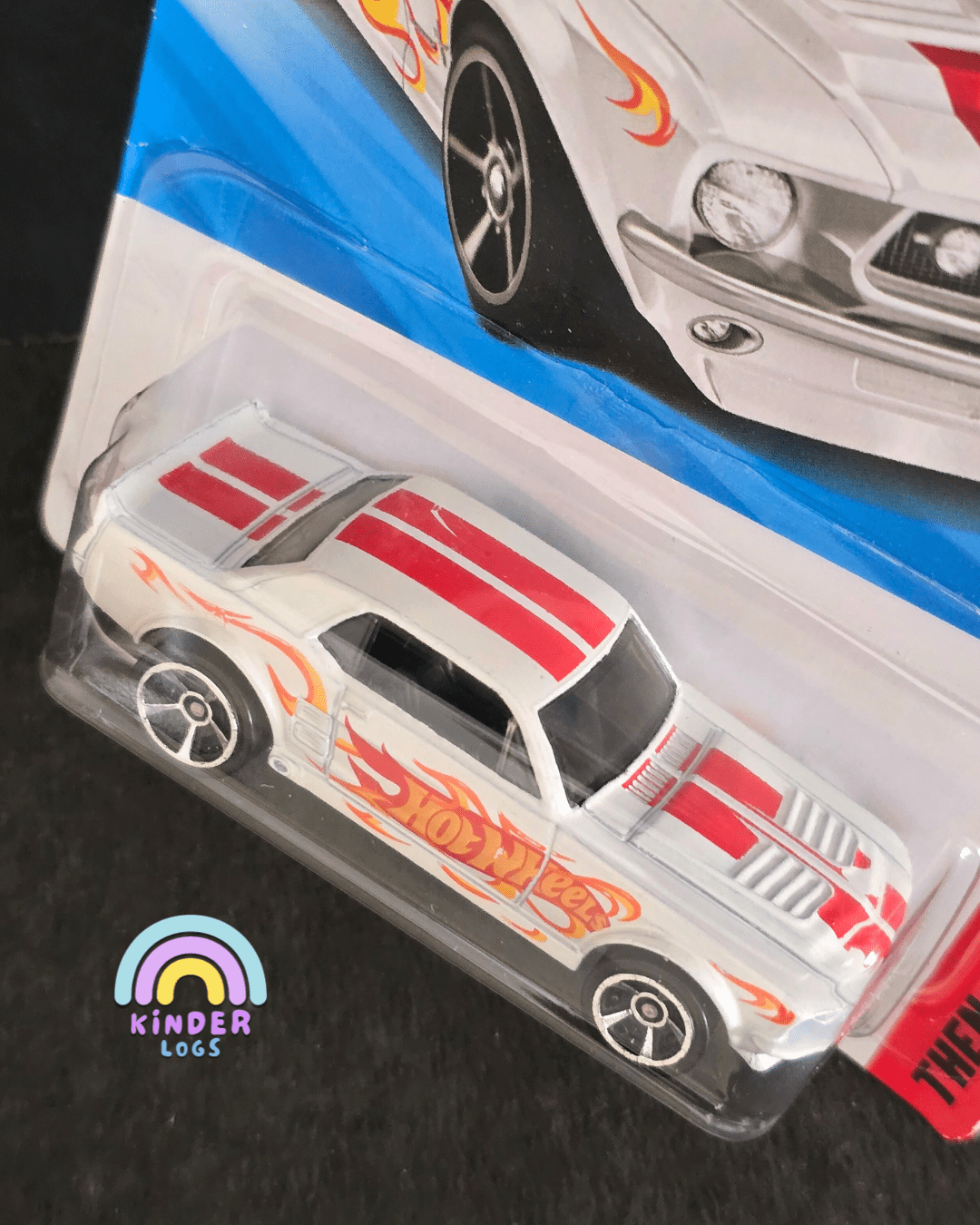 Hot Wheels 1967 Ford Mustang Coupe - White (Imported) - Kinder Logs