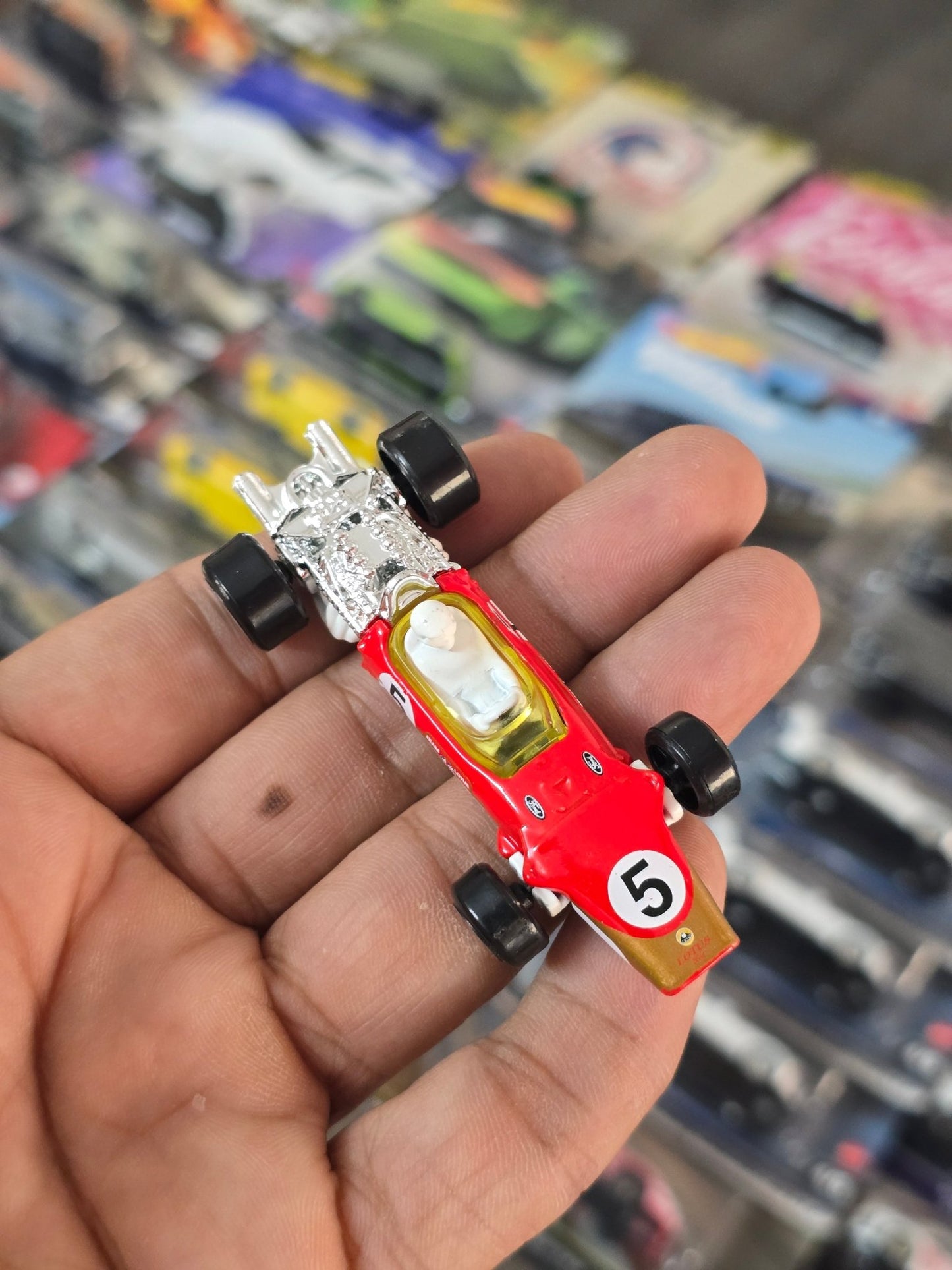 Hot Wheels 1967 Lotus Type 49 - Red (Uncarded) - Kinder Logs