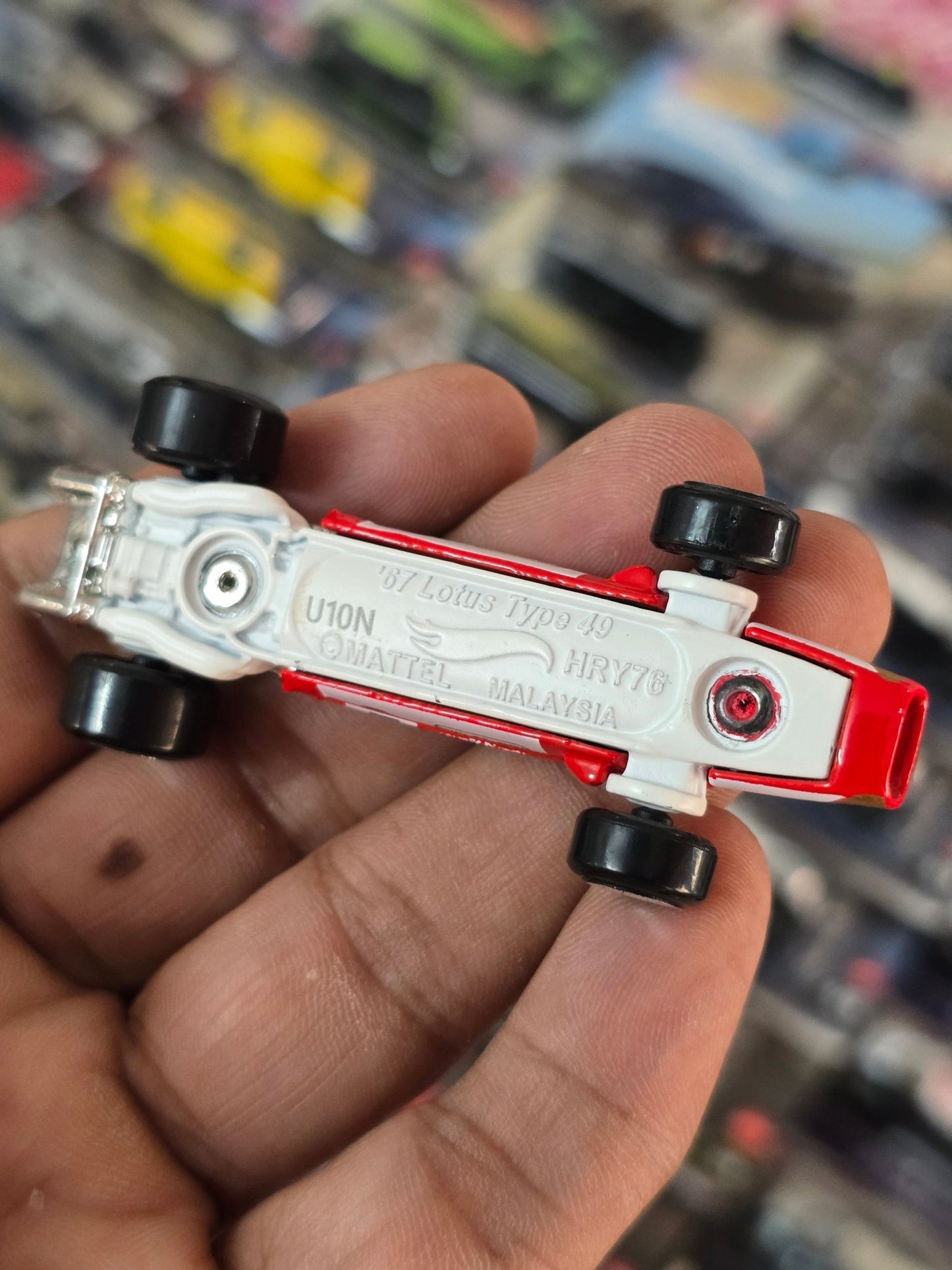 Hot Wheels 1967 Lotus Type 49 - Red (Uncarded) - Kinder Logs
