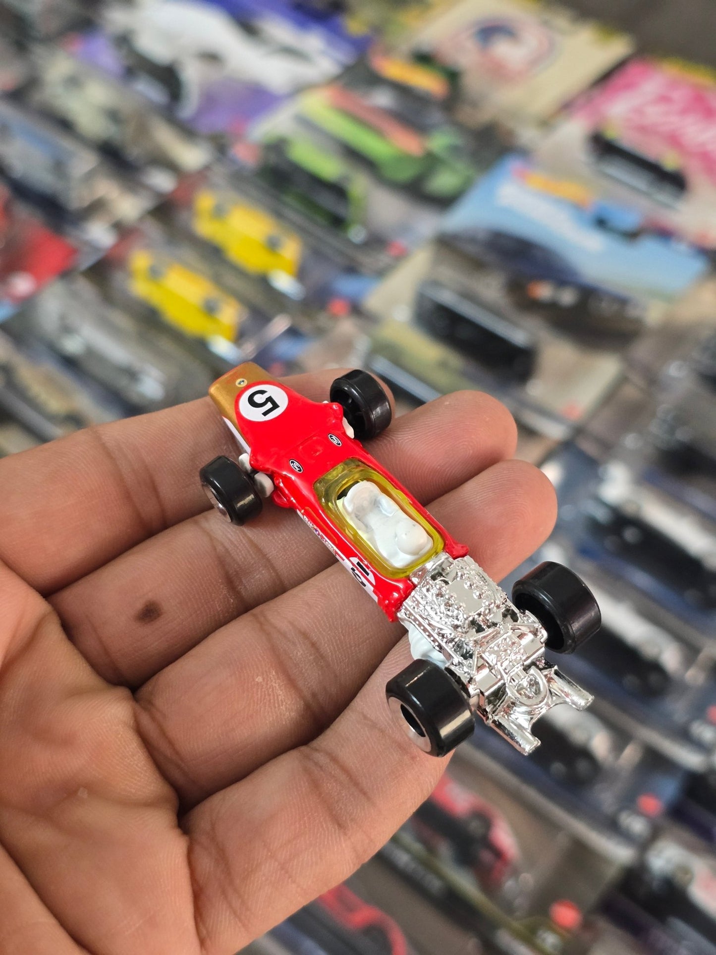 Hot Wheels 1967 Lotus Type 49 - Red (Uncarded) - Kinder Logs