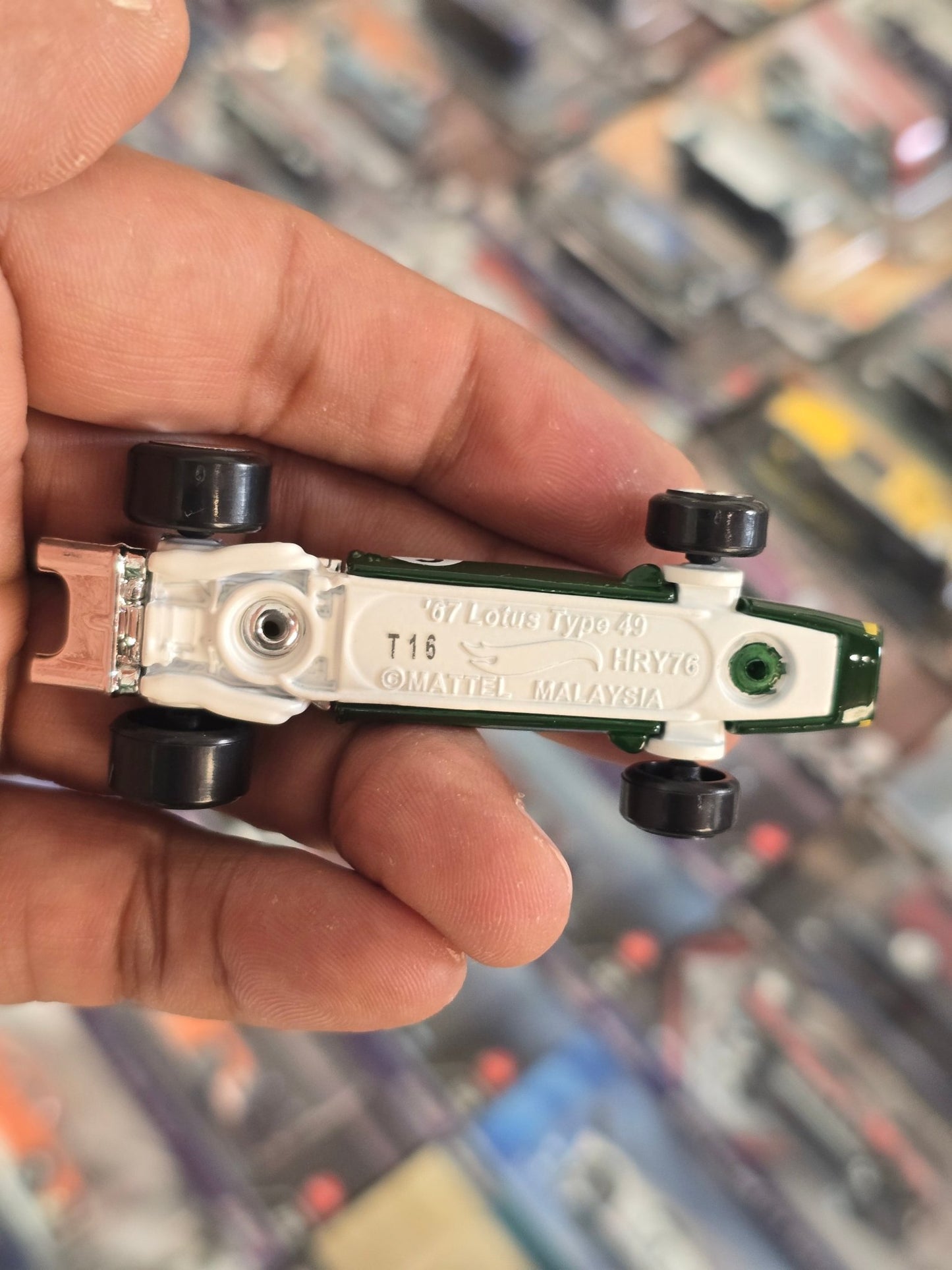 Hot Wheels 1967 Lotus Type 49 (Uncarded) - Kinder Logs