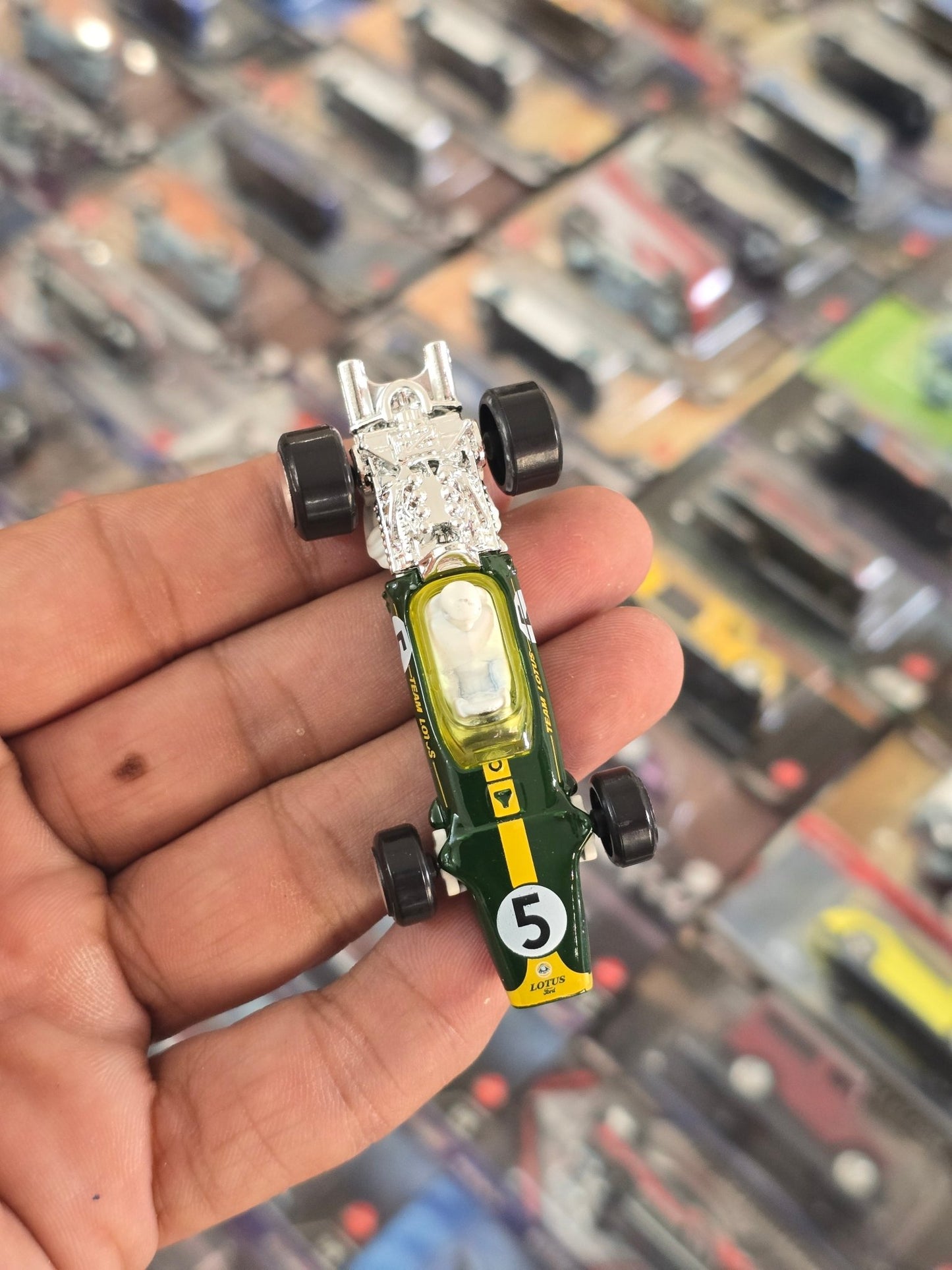 Hot Wheels 1967 Lotus Type 49 (Uncarded) - Kinder Logs