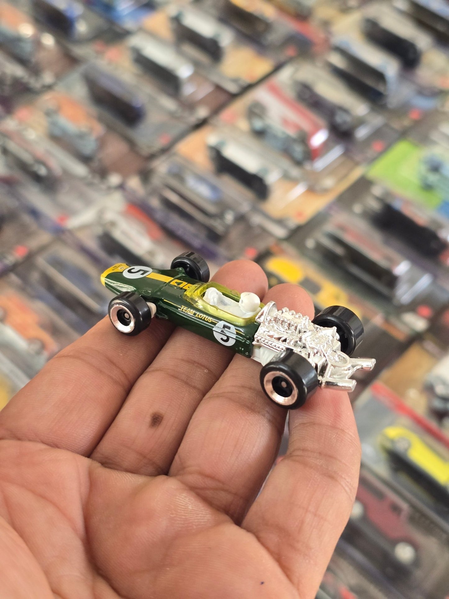 Hot Wheels 1967 Lotus Type 49 (Uncarded) - Kinder Logs